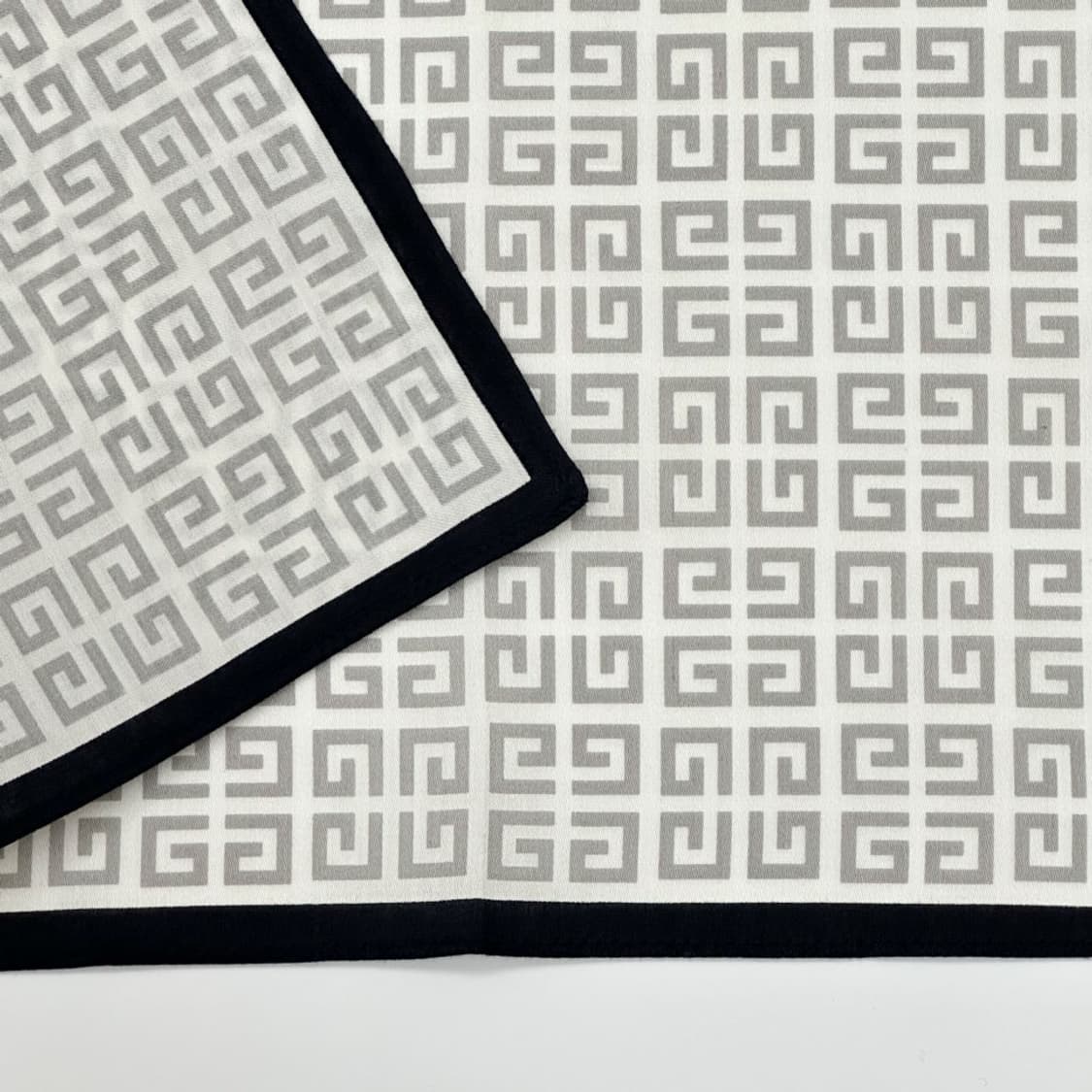 (새상품) givenchy / 지방시 쁘띠스카프 손수건 상품이미지4