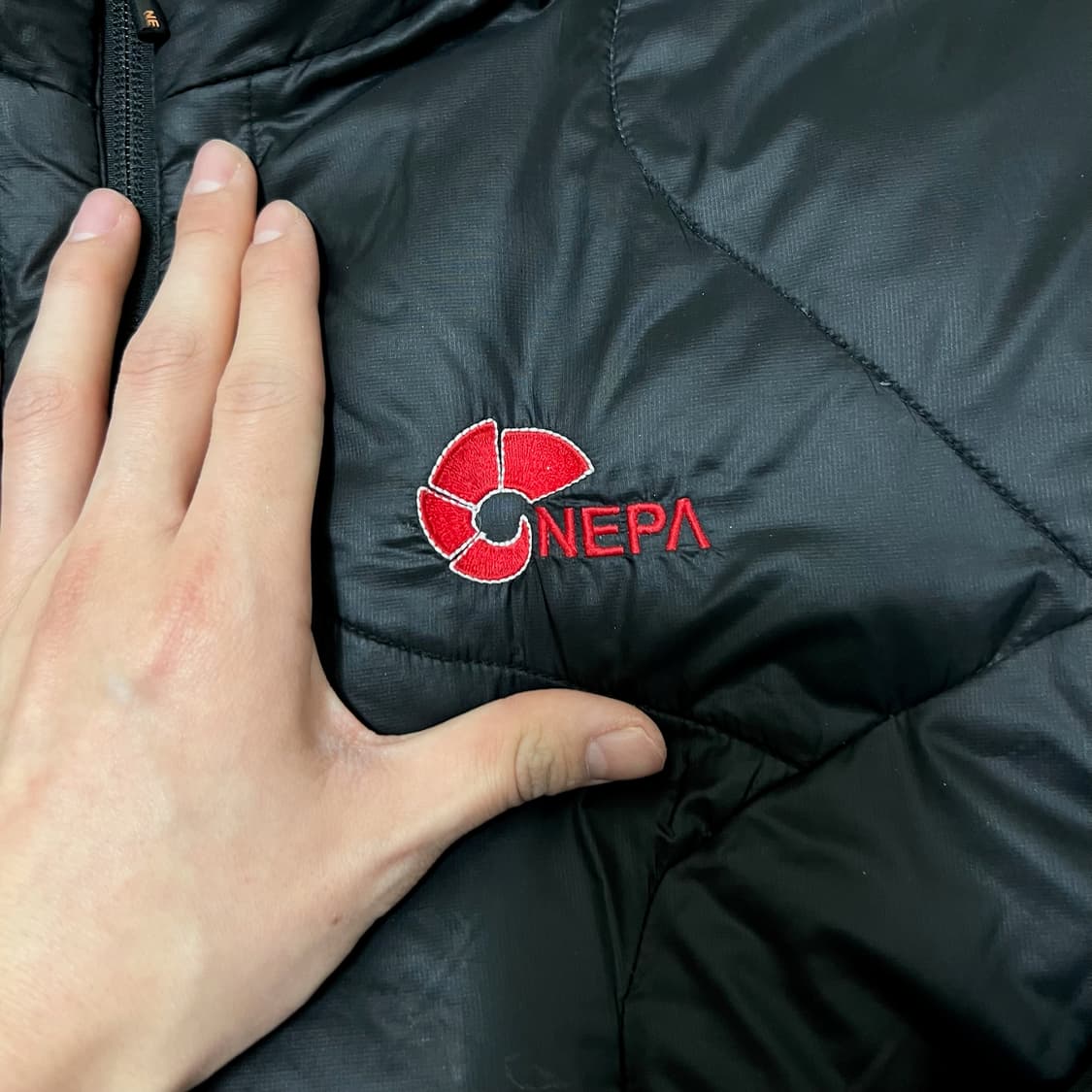 네파 로고 덕다운 경량패딩 M/95  상품이미지3