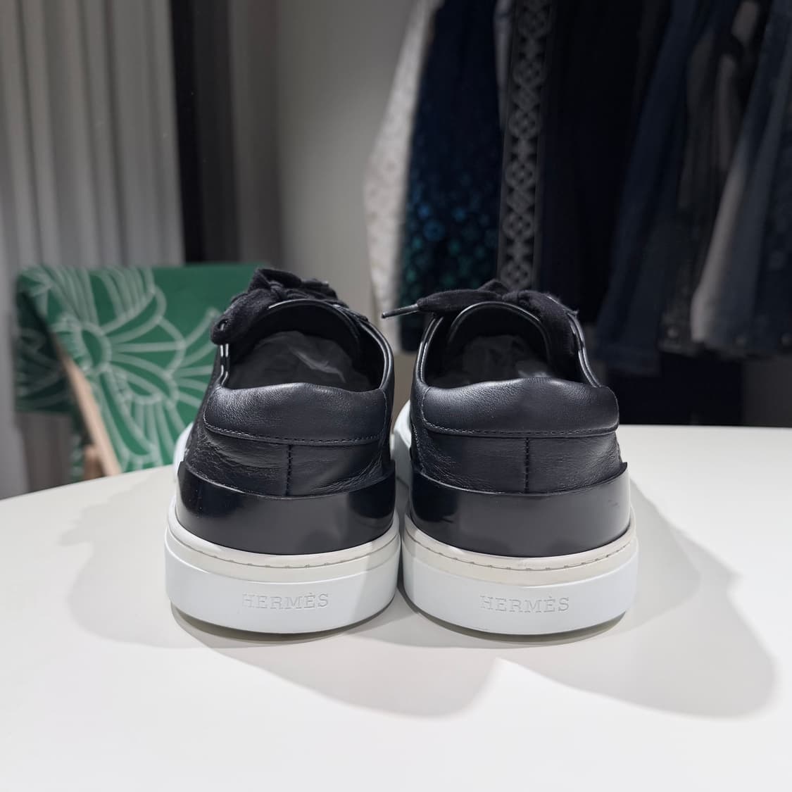 41.5 / 에르메스 딥 블랙 카프스킨 레더 스니커즈 상품이미지3