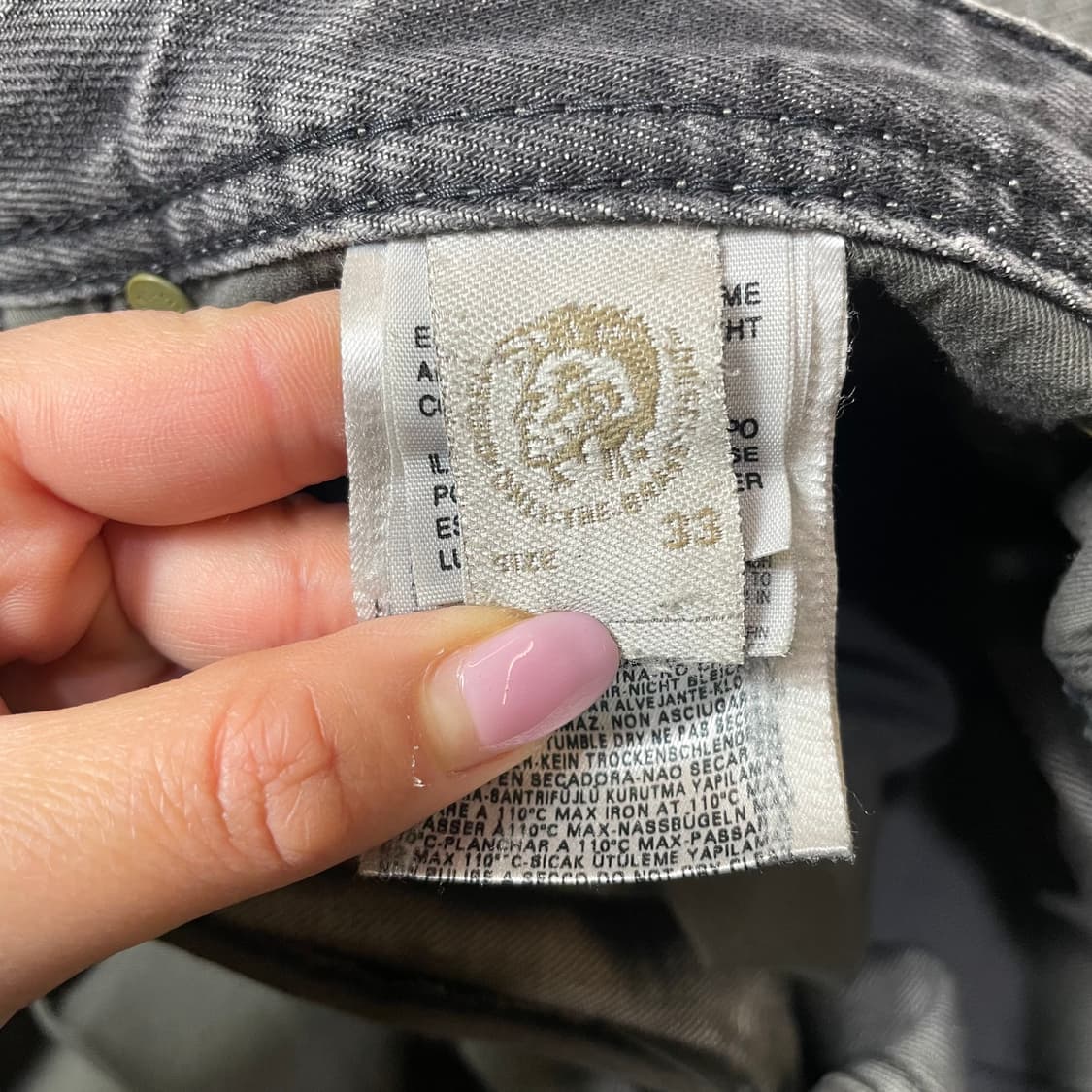 (33) 디젤 그레이 데미지 흑청 워싱 데님 팬츠 상품이미지8