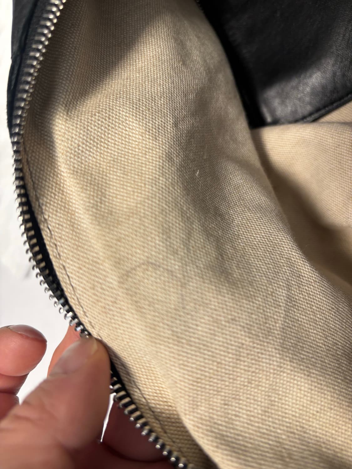 르메르 범백 라지 크루아상 백 블랙 나파 상품이미지6