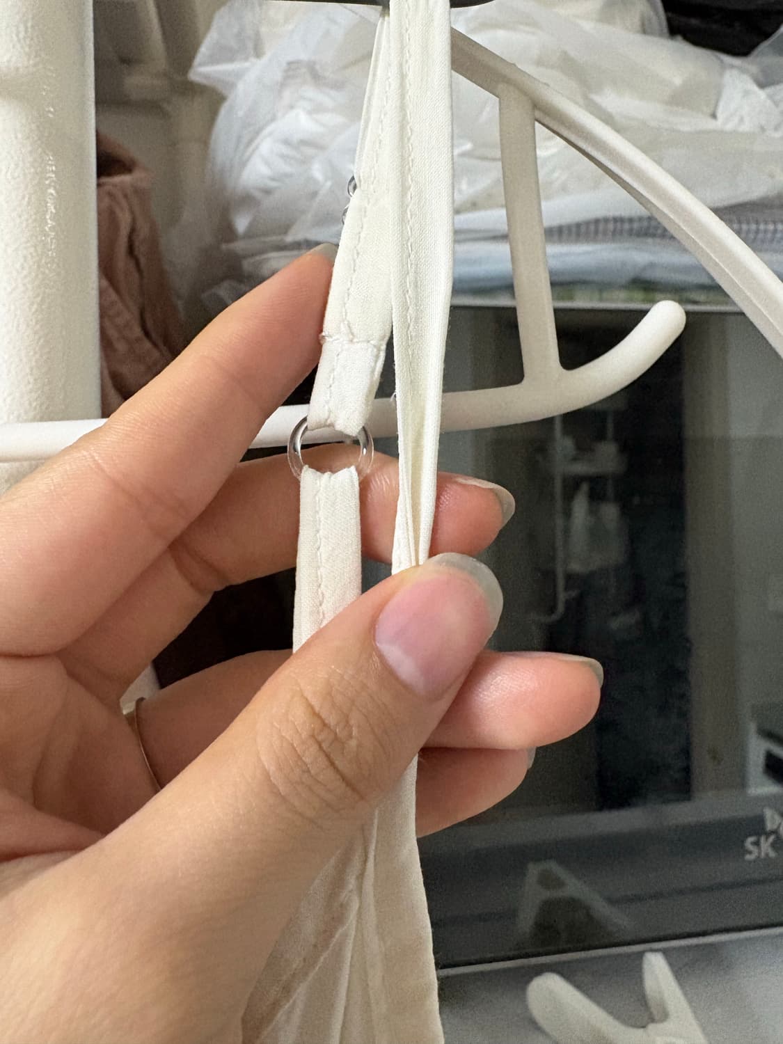 🌿 아이보리 펀칭 레이어드 나시 원피스 상품이미지5