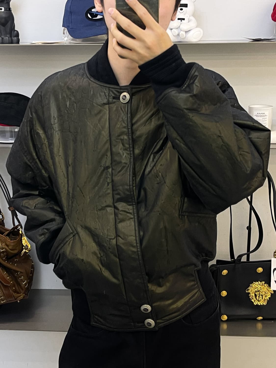 베르사체 90s 클래식 V2 크랙클 블루종 상품이미지2