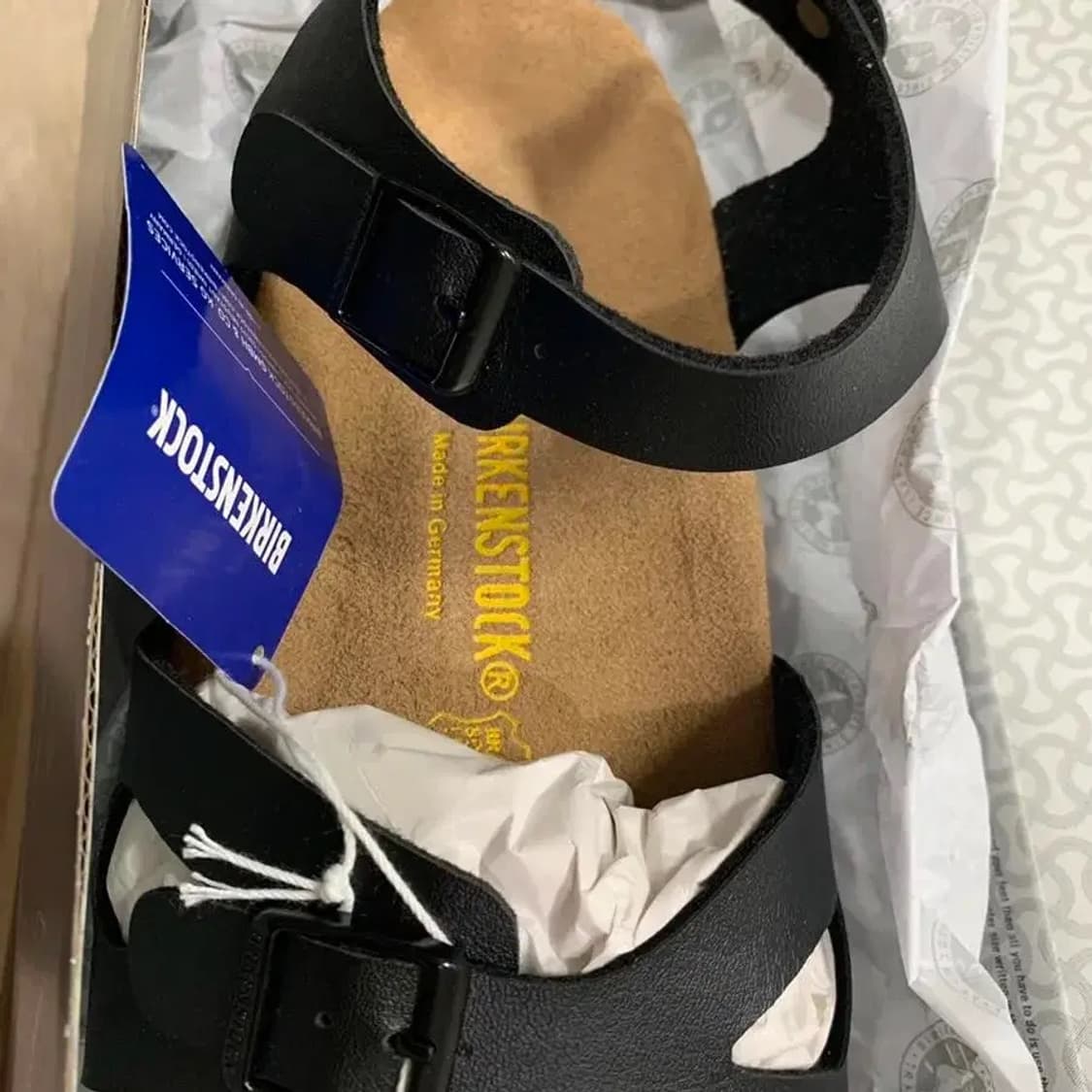 버켄스탁리오 새상품 245사이즈 상품이미지1