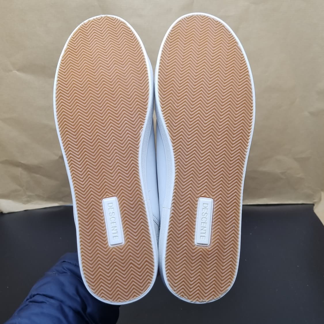 데상트 데이나잇 스니커즈 245 상품이미지3