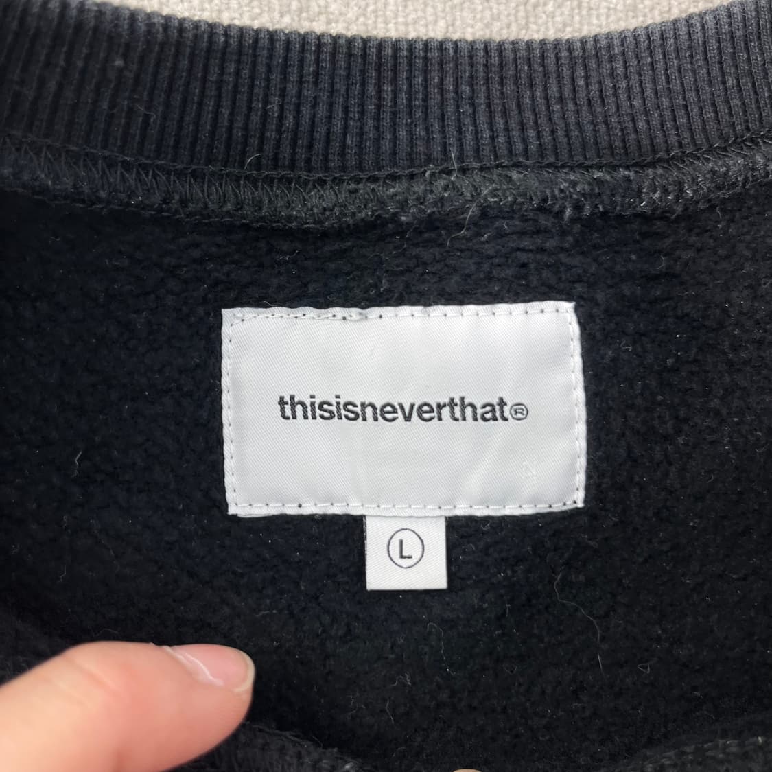 100 디스이즈네버댓 백로고 맨투맨 상품이미지4