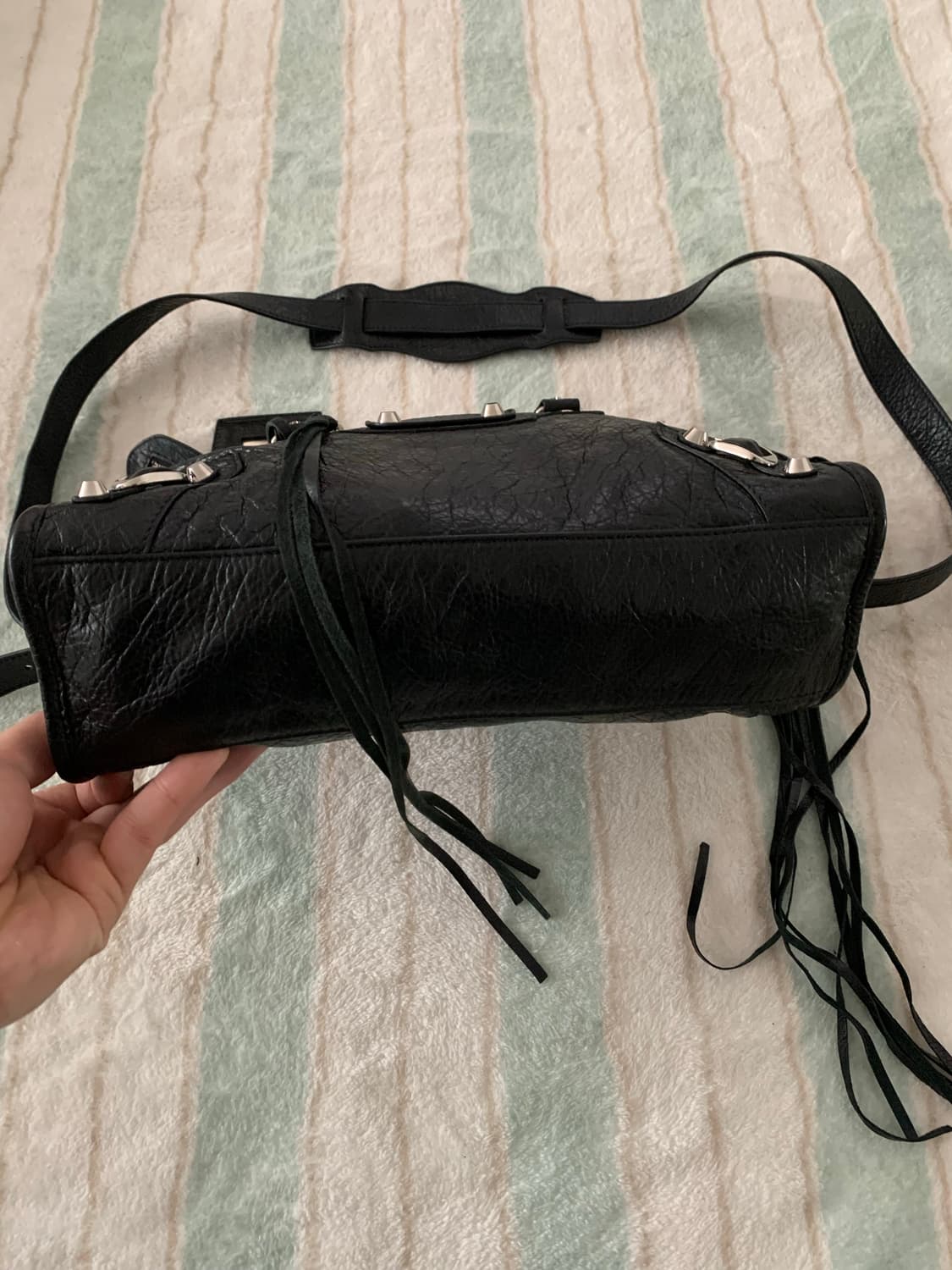 발렌시아가 시티백 모터백 스몰 블랙 정품 상품이미지5