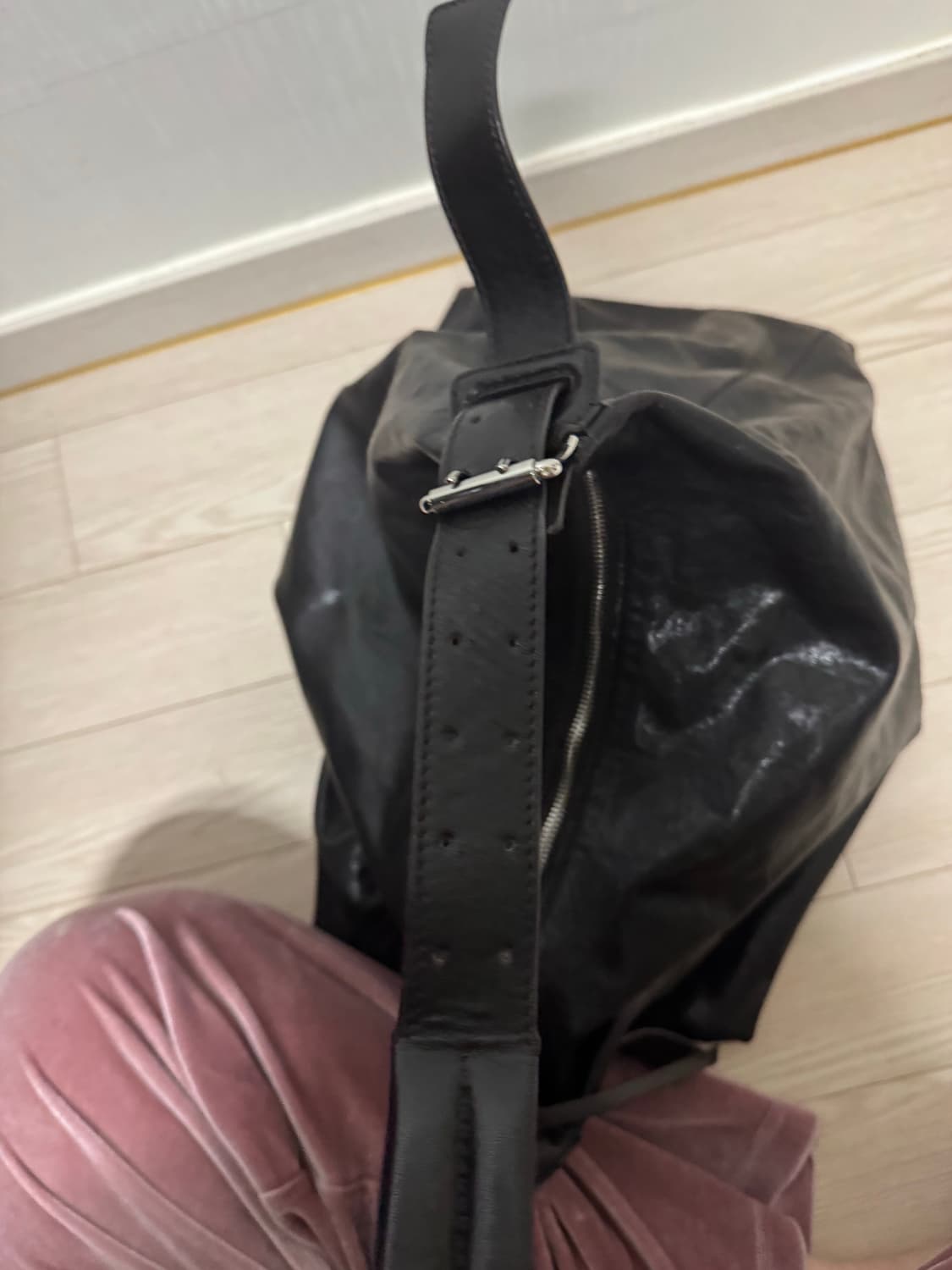 르메르 벨티드 호보백 다크 초콜릿 상품이미지10