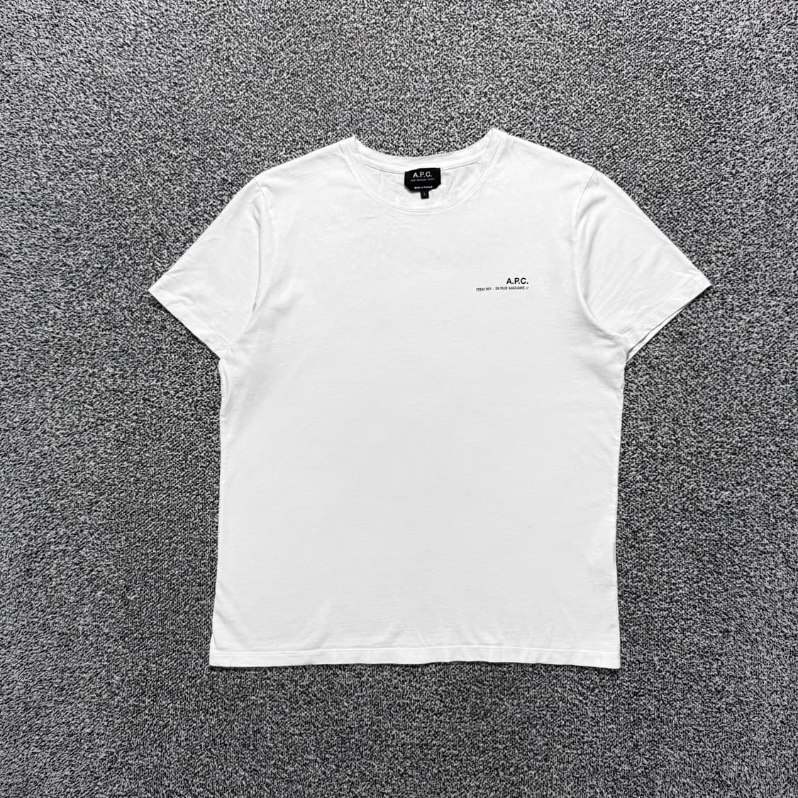 Name : A.P.C. 아페쎄 스펠아웃 스몰로고 화이트컬러 반팔 :) 상품이미지1