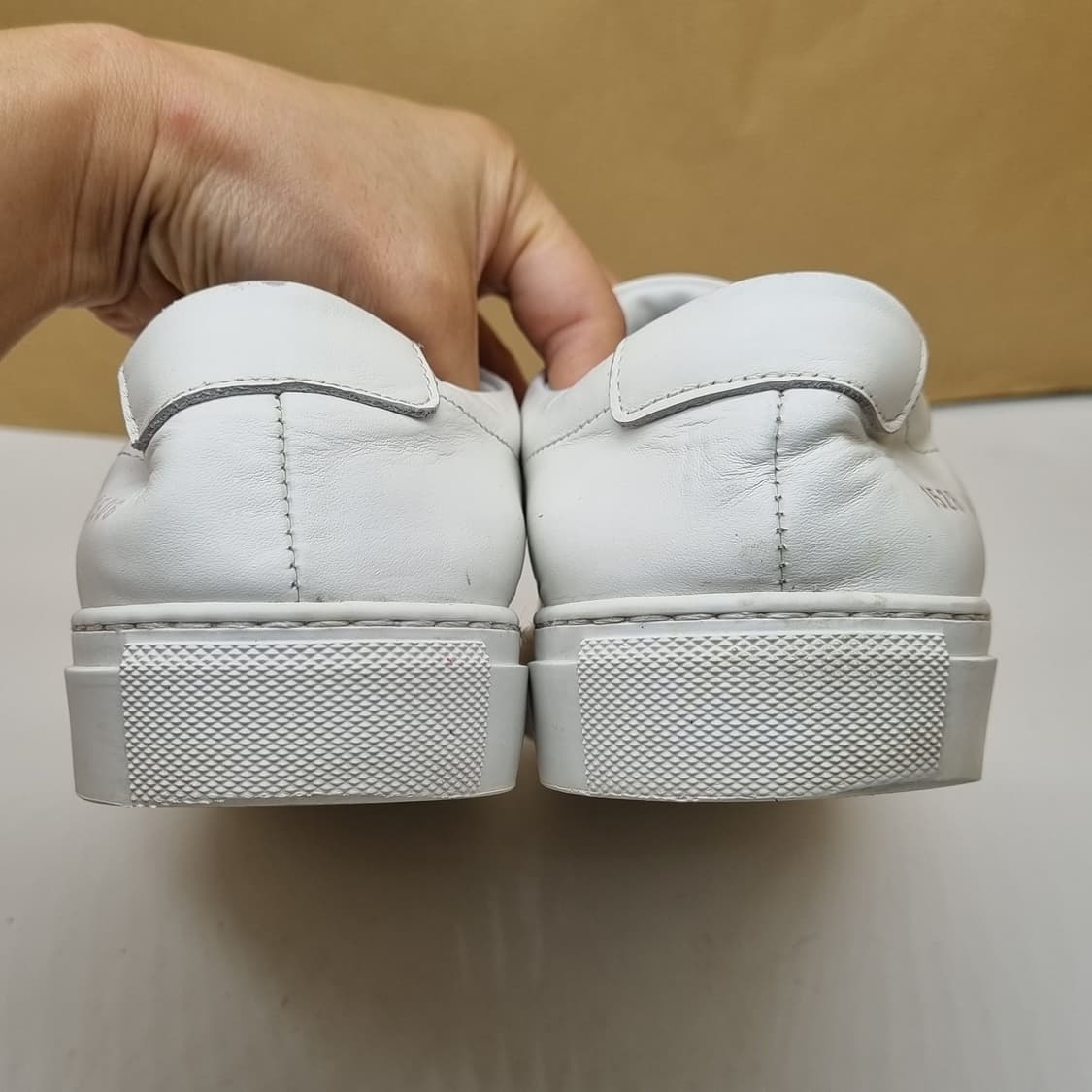 커먼프로젝트 남성스니커즈260. 상품이미지4