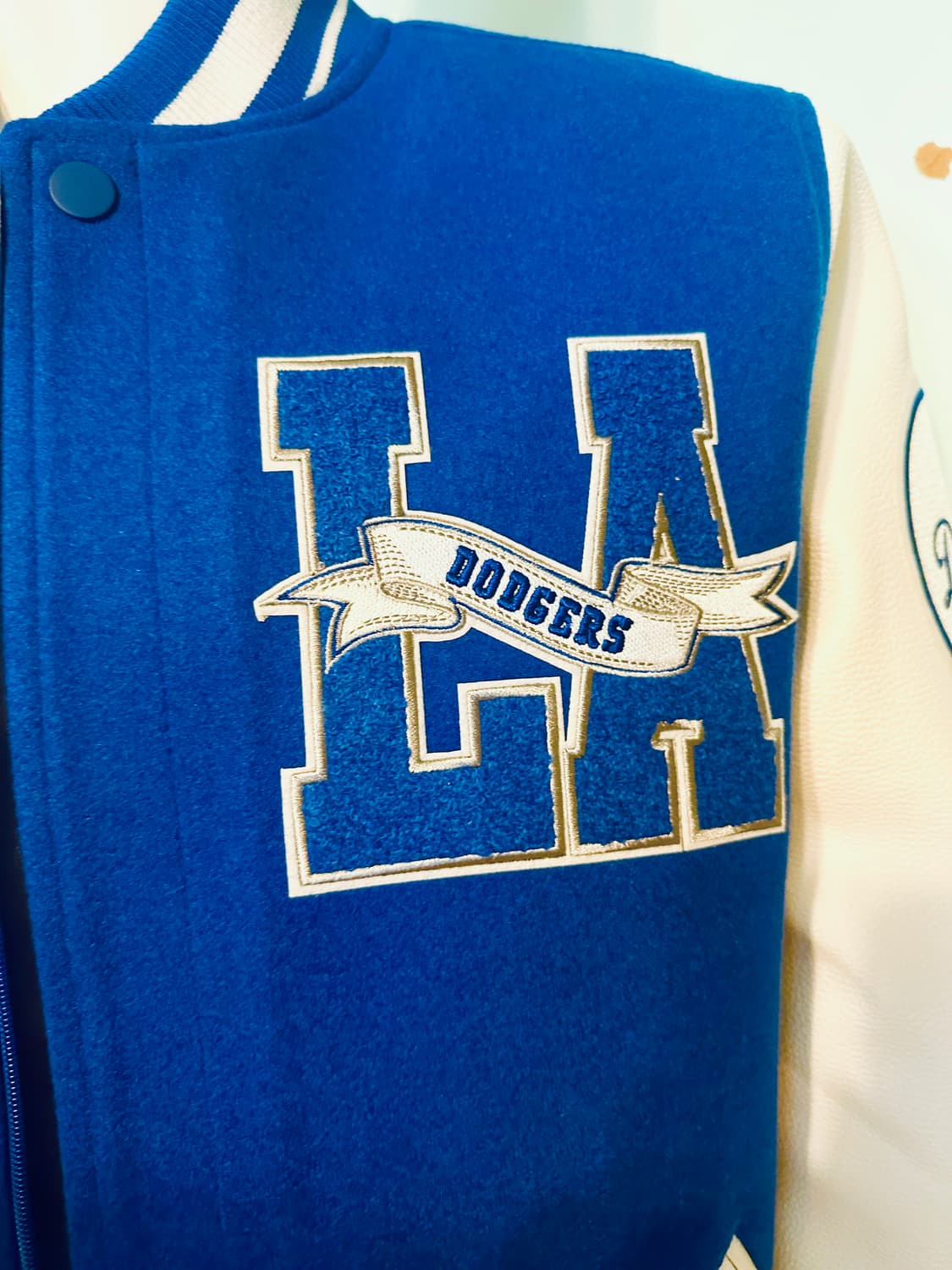 신품 la dodgers 엘에이 다저스 바시티 자켓 팝니다 상품이미지3