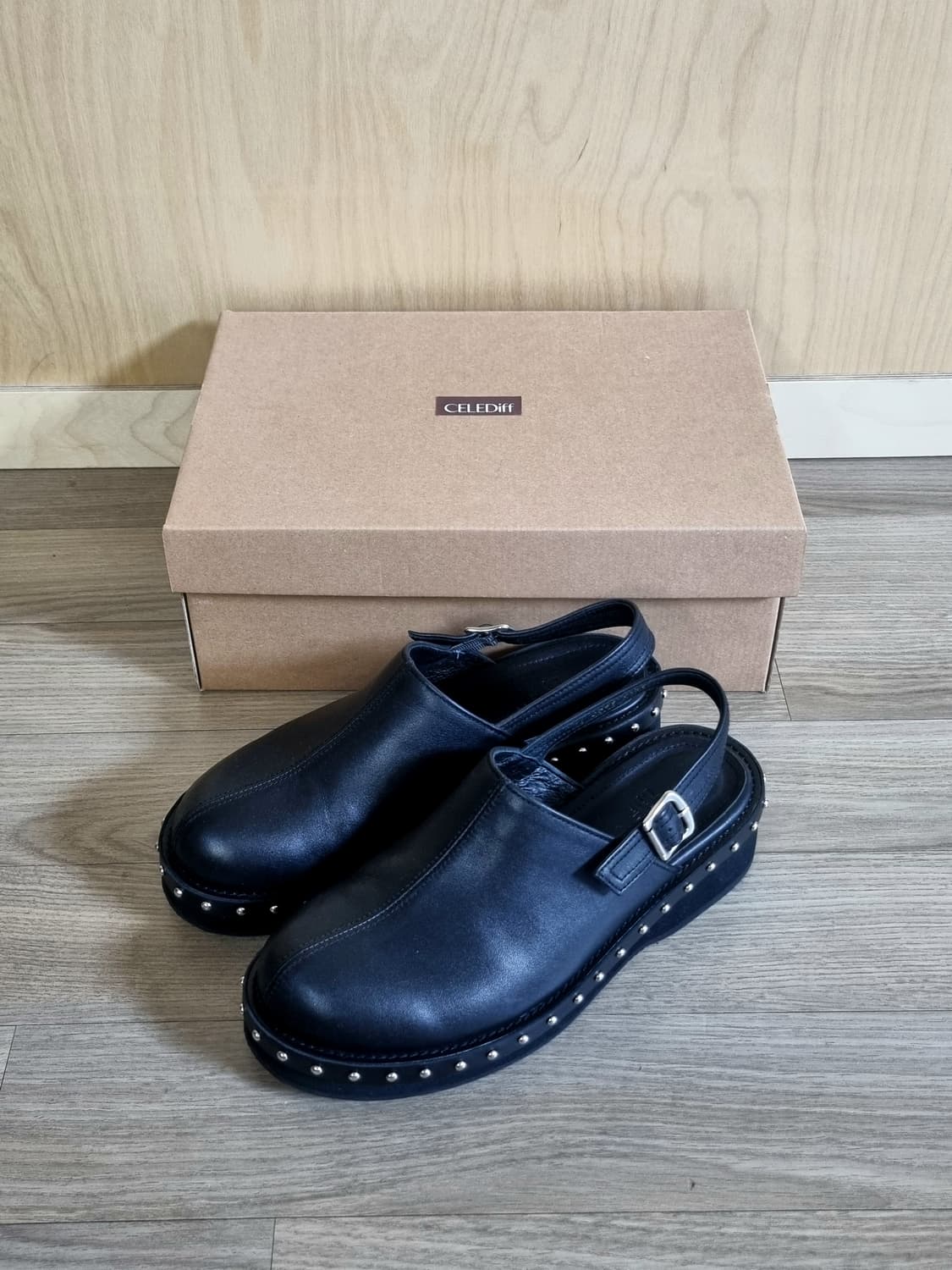 셀레디프 클로그 barnet stud clogs black 255 상품이미지9