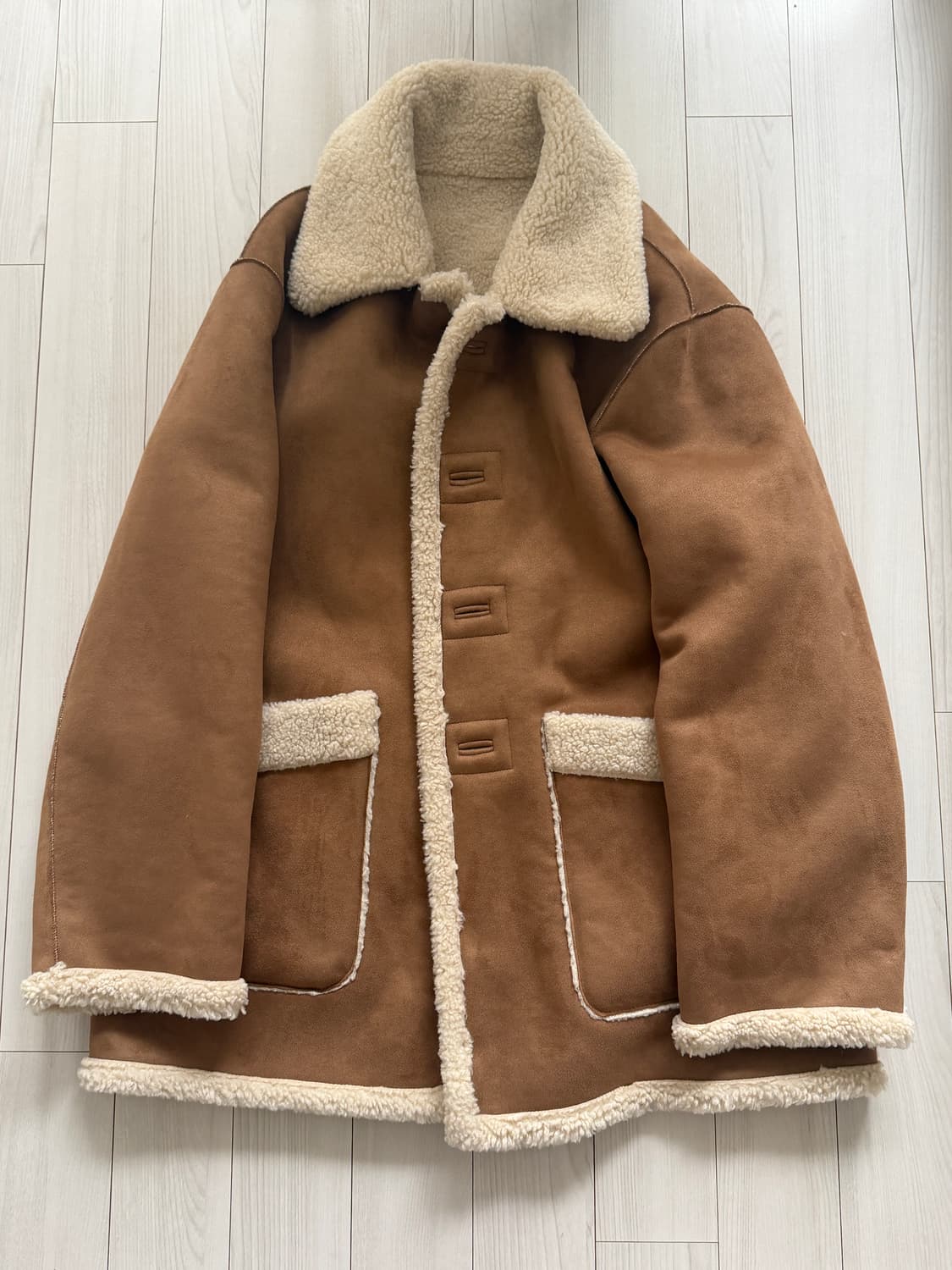 던스트 유니섹스 리버시블 시어링 자켓 카멜 XS 상품이미지5