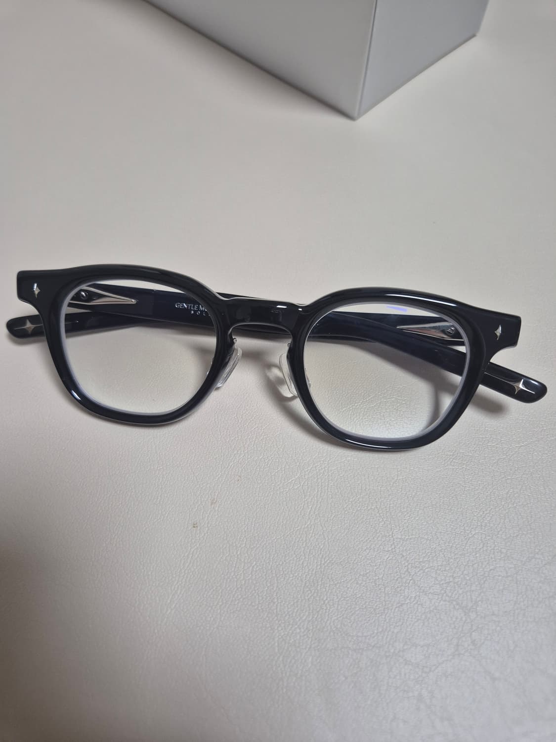젠틀몬스터 본조 상품이미지1