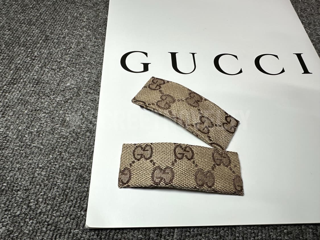 구찌 클래식 헤어핀 (한피스) 상품이미지7