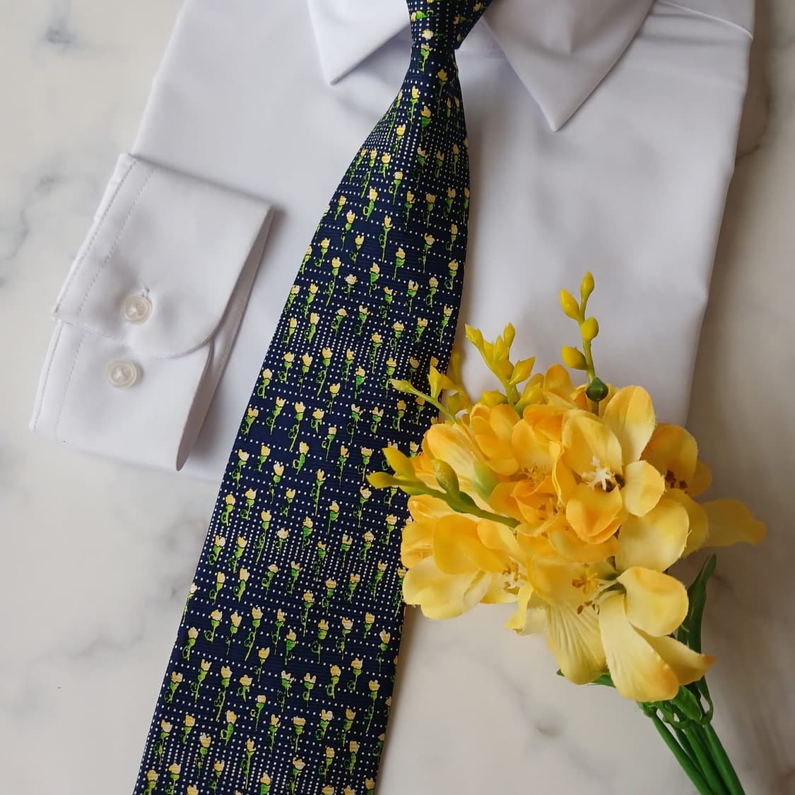 발망 실크 네이비 플라워 패턴 넥타이 9.8cm A+등급 A19307
 상품이미지7