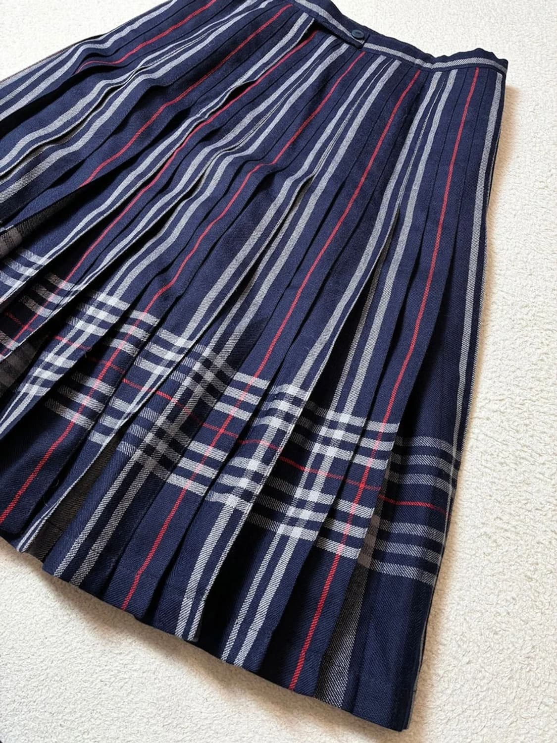 버버리 90's 리버시블 플리츠 스커트 PN7598 상품이미지3