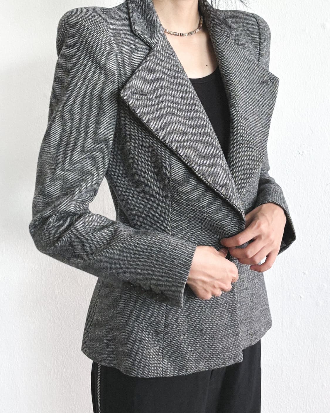 알렉산더맥퀸 라나 울 테일러드 크롭컷 블레이져 상품이미지2