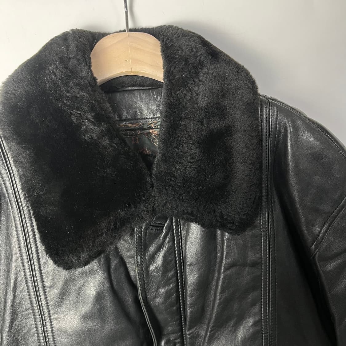 [YSL] 90's 입생로랑 산양가죽 무스탕 봄버자켓 (내피o) 상품이미지3