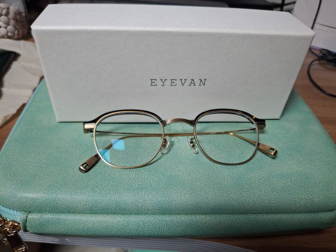 아이반 Blanks 상품이미지1