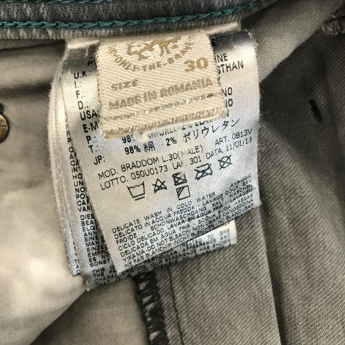 디젤 BRADDOM 이태리 워시드 그레이진 [30x30] 상품이미지6