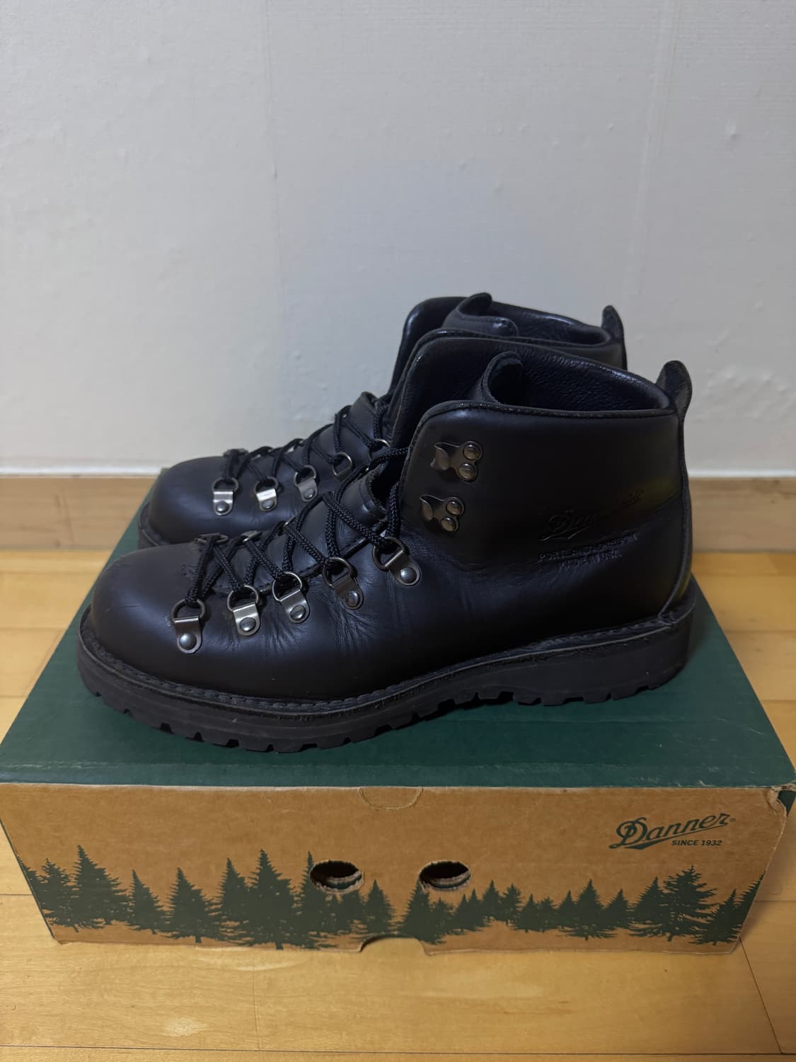 대너 마운틴 라이트 Danner Mountain Light Black 상품이미지1