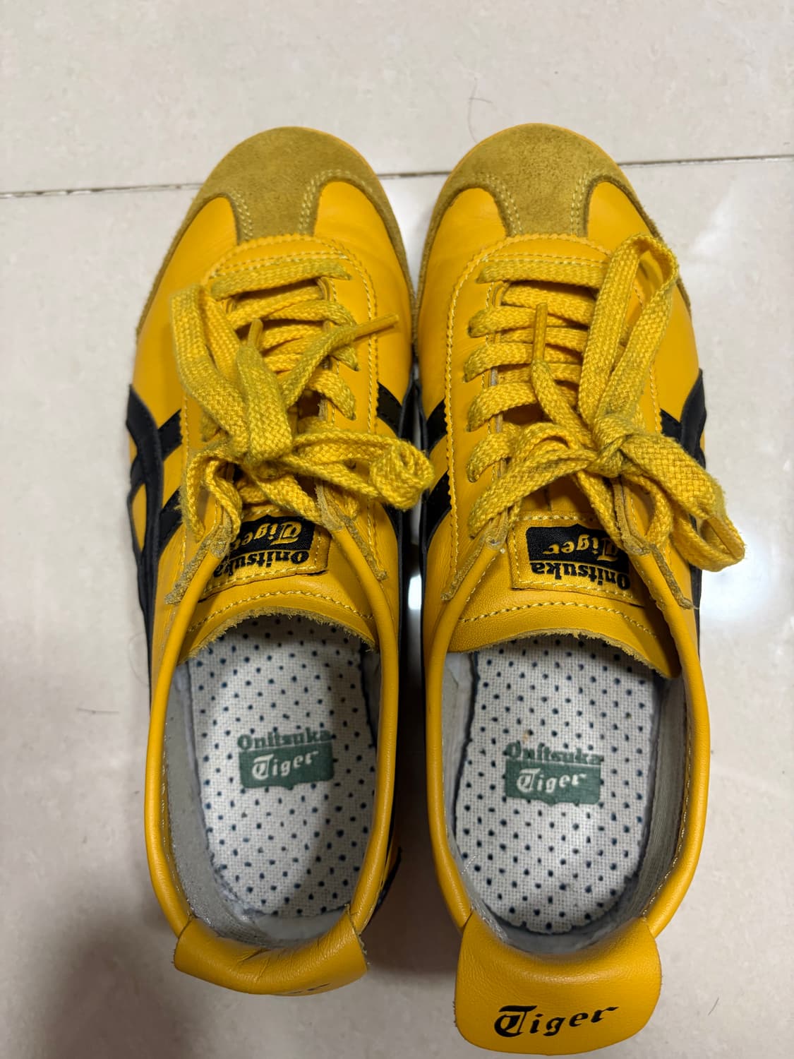 오니츠카타이거 멕시코66 옐로우블랙 235  상품이미지1