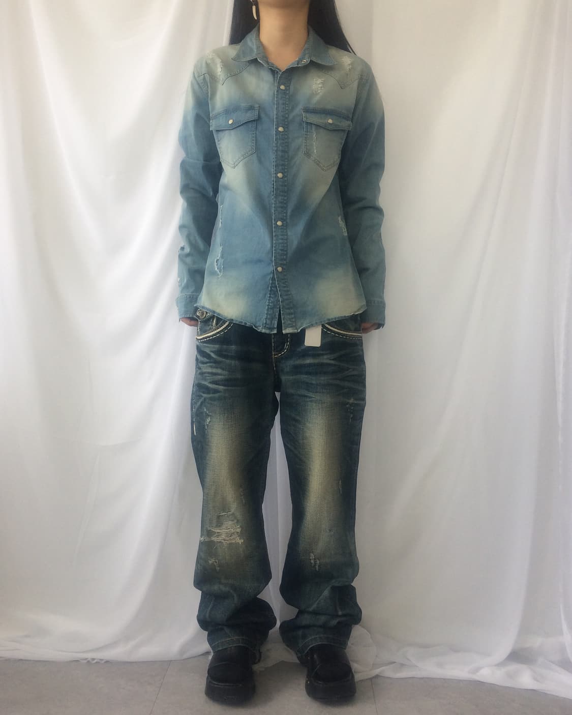 In the attic damage denim shirt 상품이미지6