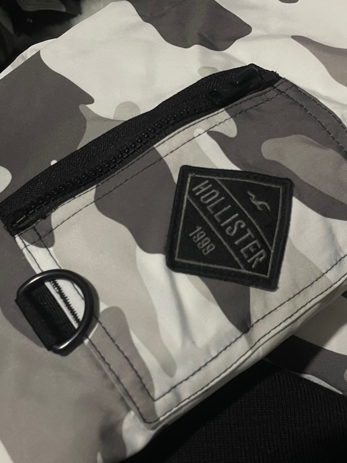 홀리스터 카모 퍼 패딩 그레이 울프죠 상품이미지3