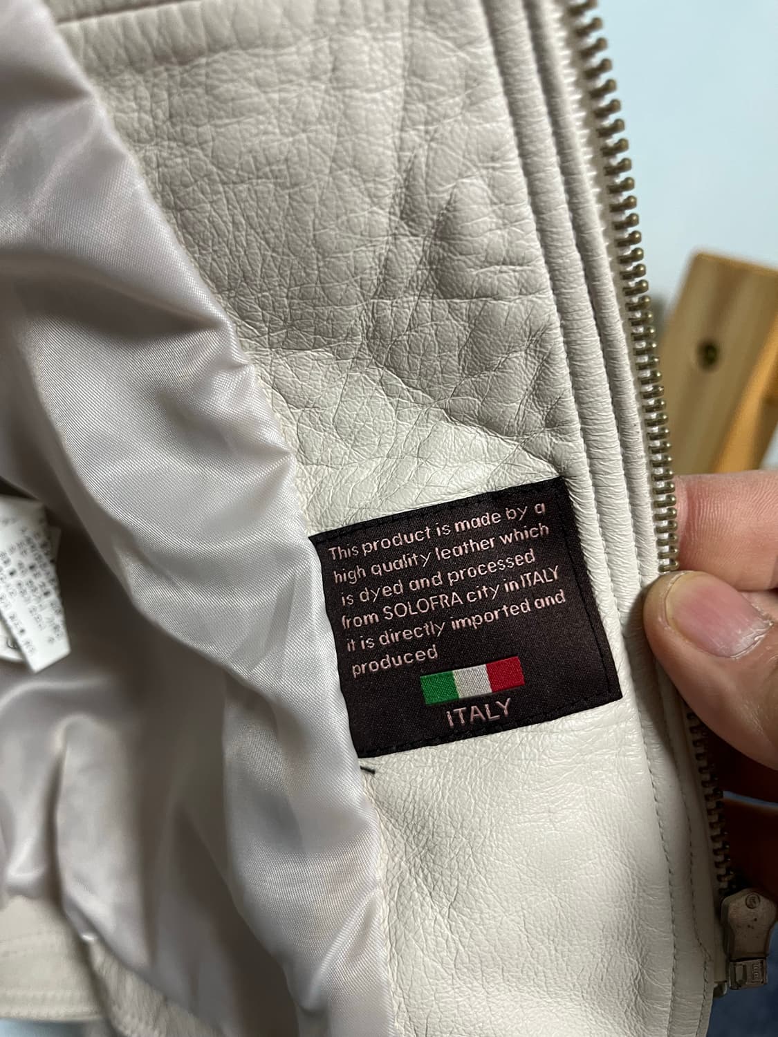 로보(ROBO) 아이보리 양가죽 여성 자켓 상품이미지5