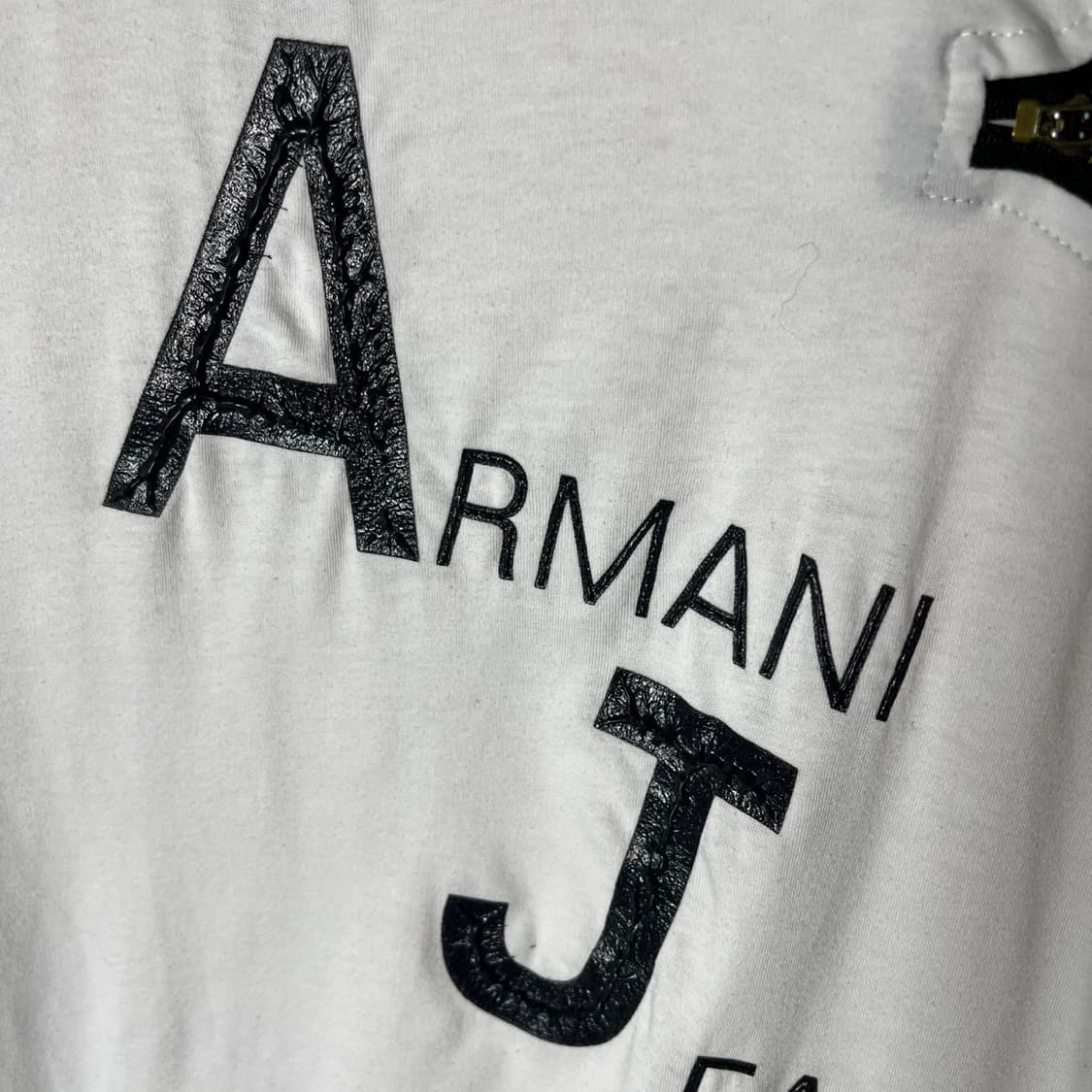 [Armani Jeans] 아르마니 입체 로고 지퍼 티셔츠 상품이미지4