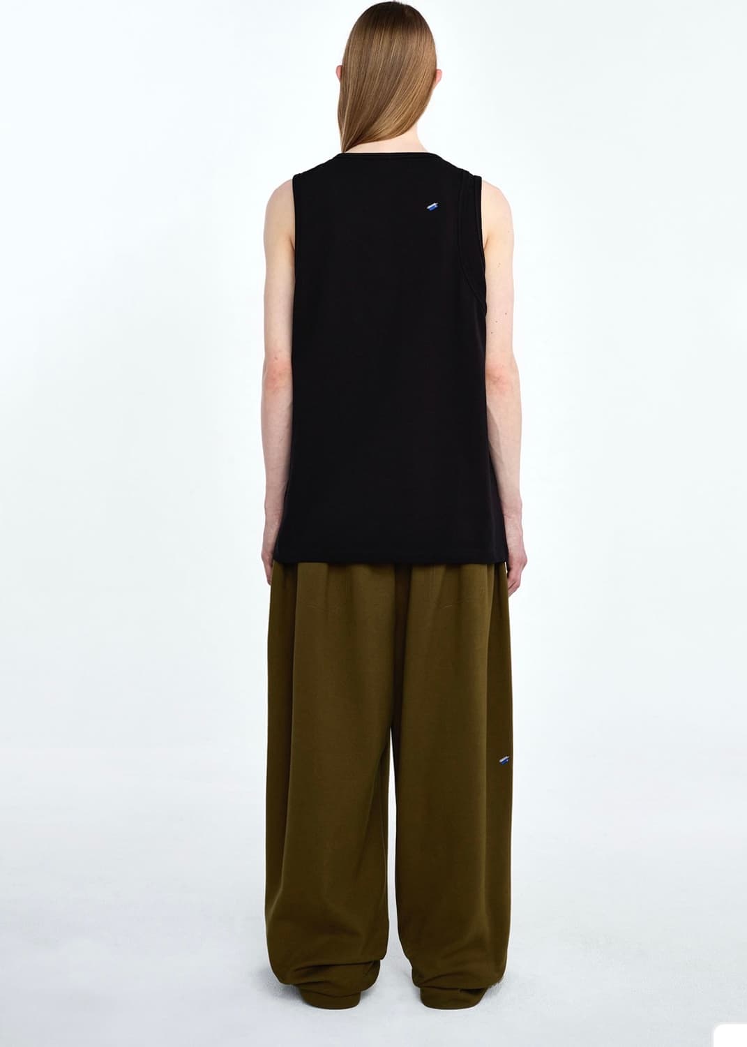 아더에러 A-peec logo sleeveless 상품이미지6