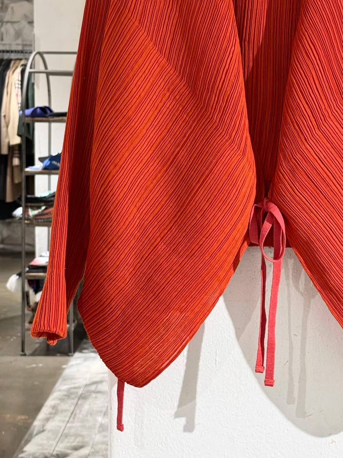 이세이 미야케 페테 리본 타이 플리츠 가디건 상품이미지4