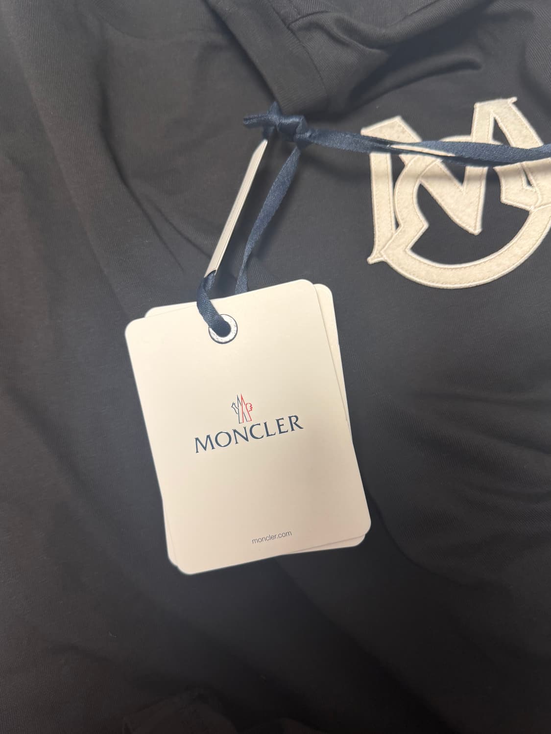 새상품 몽클레어 모노그램 코튼 남성 티셔츠 L 블랙 상품이미지8