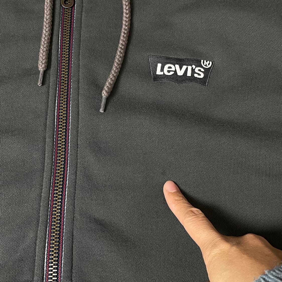 리바이스 카키그레이 지퍼 라인 로고 후드집업 M 상품이미지5
