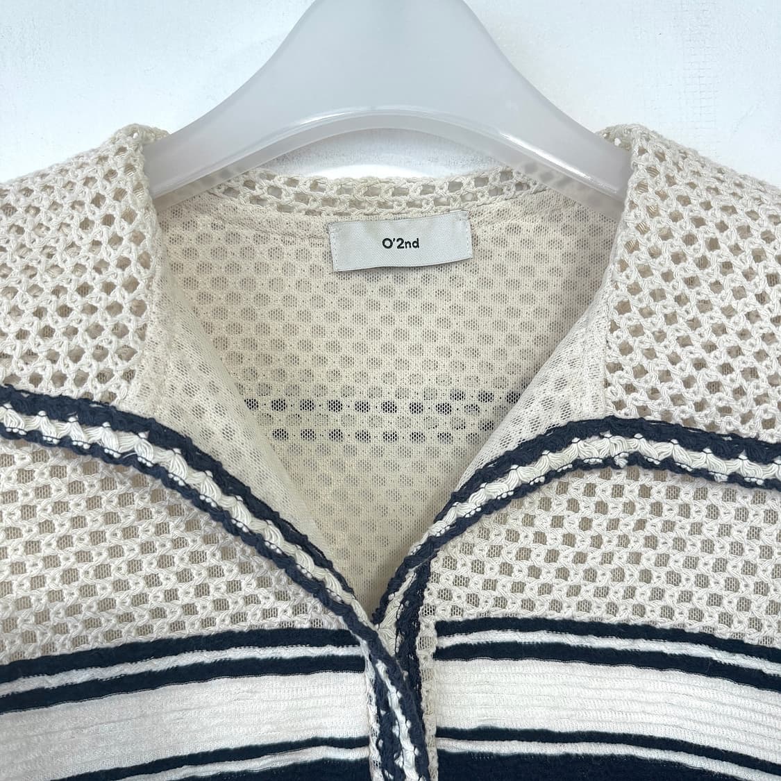 오즈세컨 22 스트라이프 오픈 칼라 탑 상품이미지3