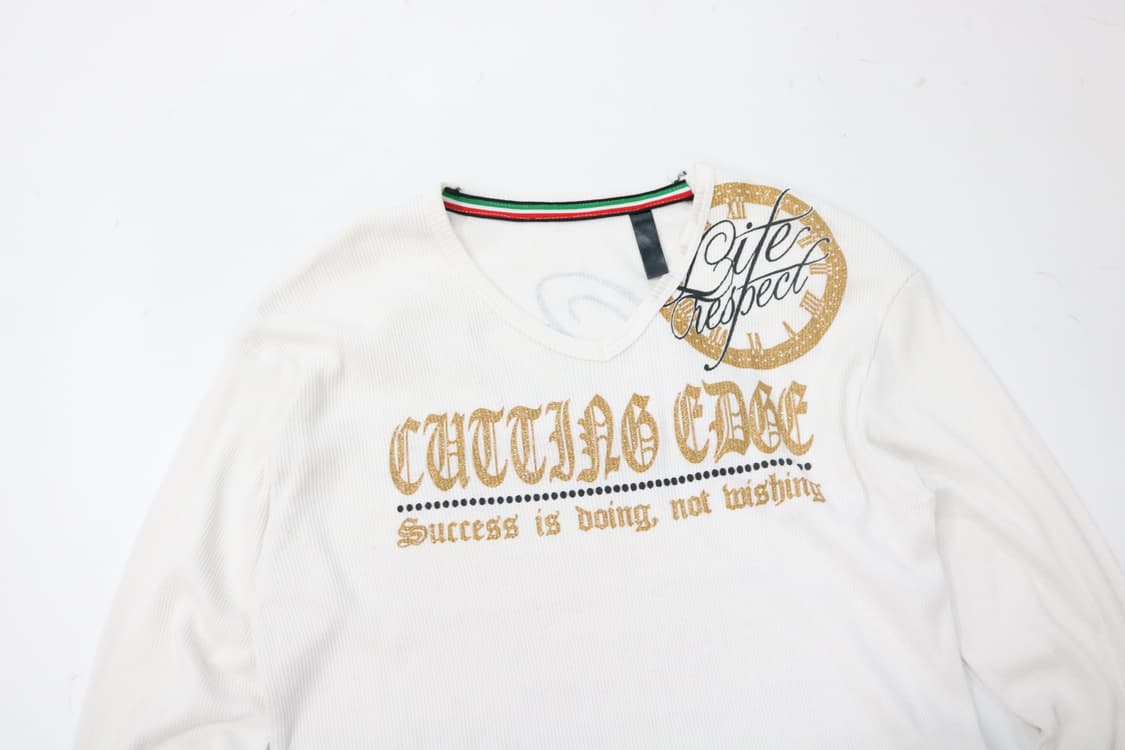 빈티지 컷팅 엣지 골드 글리터 레터링 화이트 와플 롱슬리브 (L) 상품이미지3