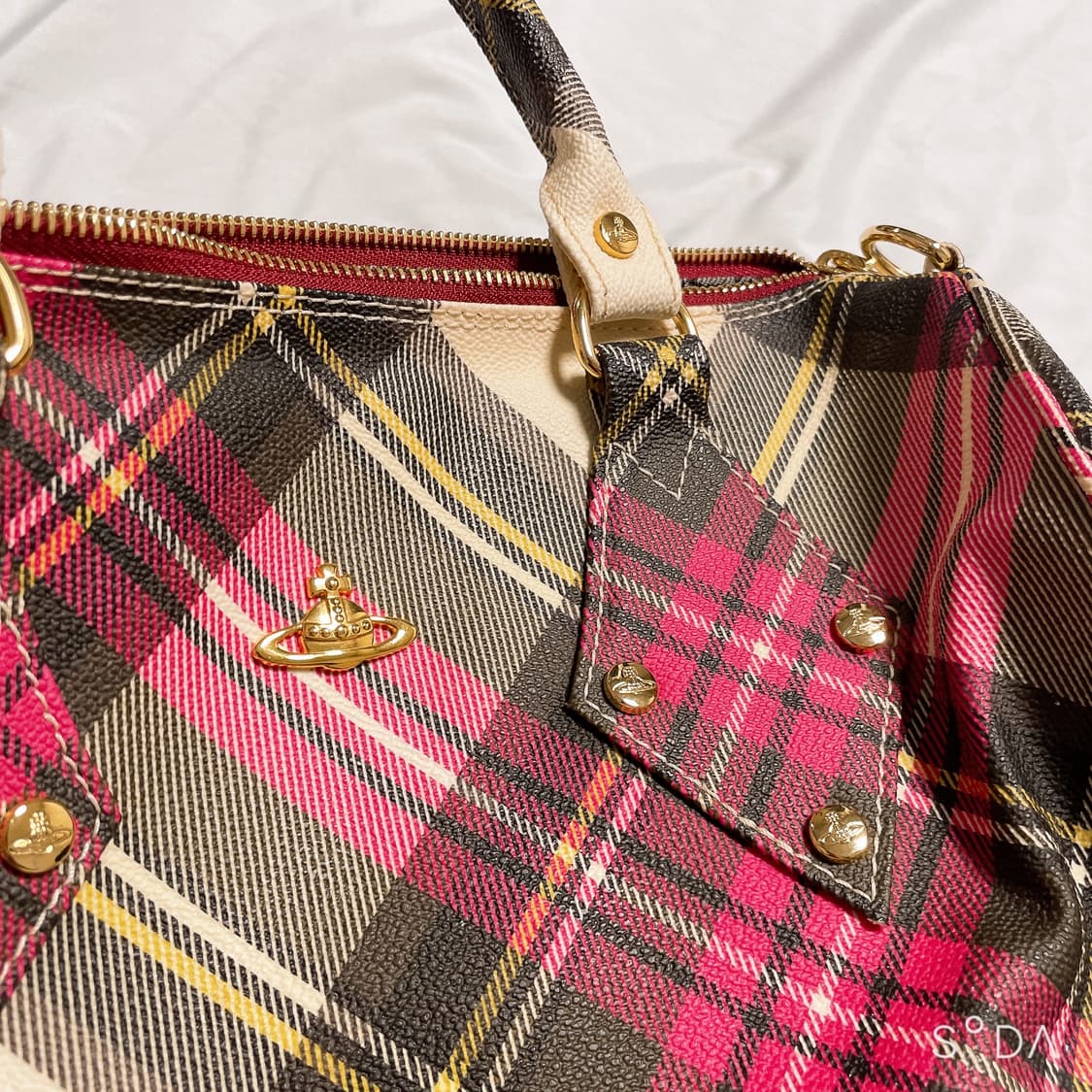 비비안웨스트우드 타탄 체크 토트백 상품이미지2