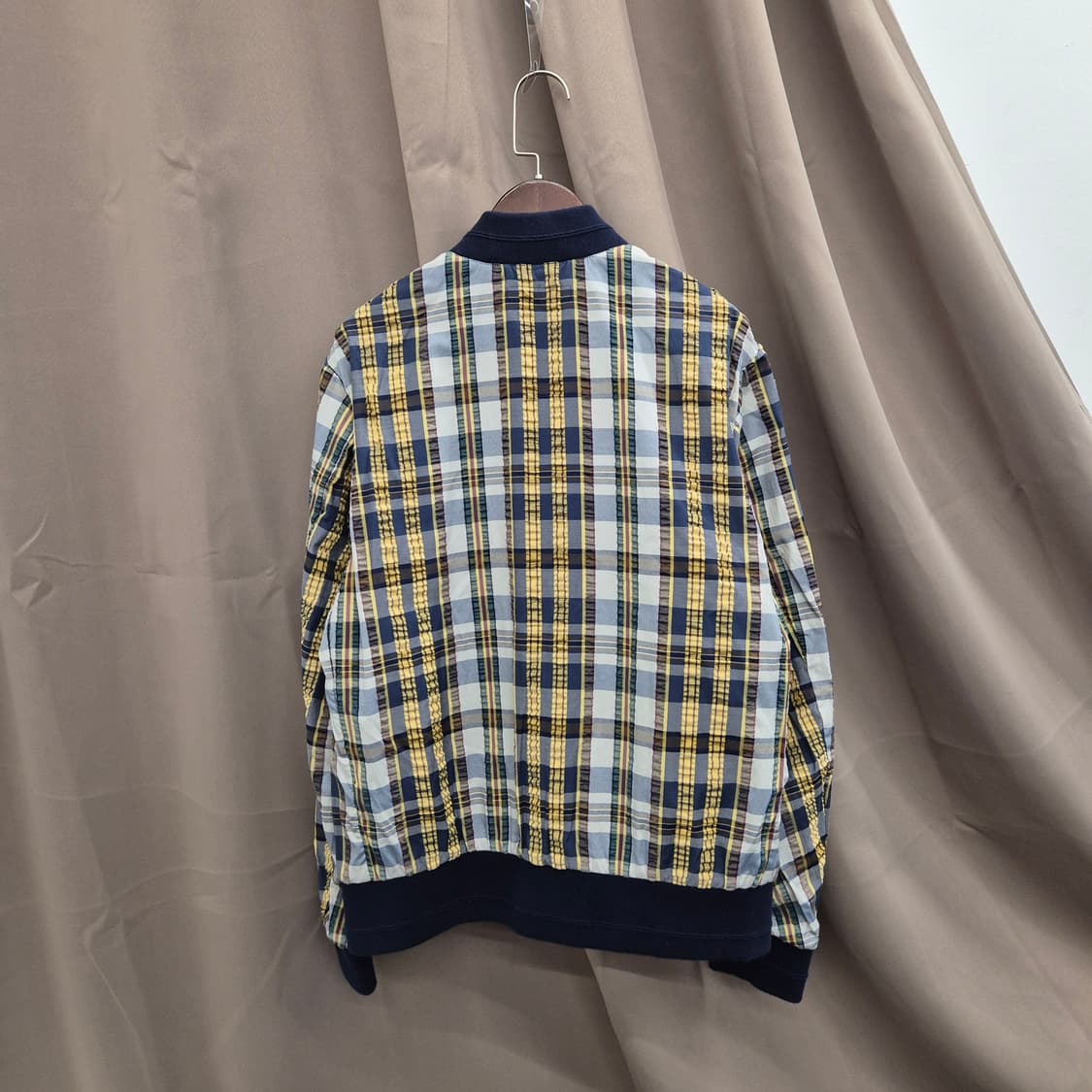 유니클로 JW앤더슨 시어서커 체크 블루종 M 상품이미지3