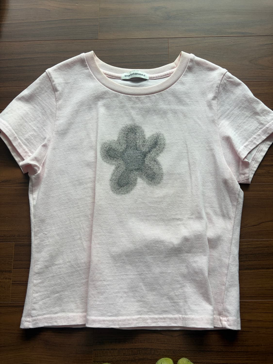 스마트어반유즈풀 코이세이오 플라워 반팔티 상품이미지2