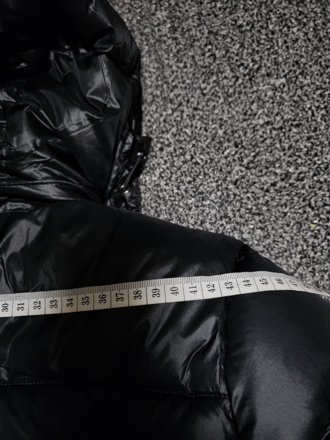 노스페이스 써밋900 경량패딩 해외판 중앙로고 M 상품이미지9