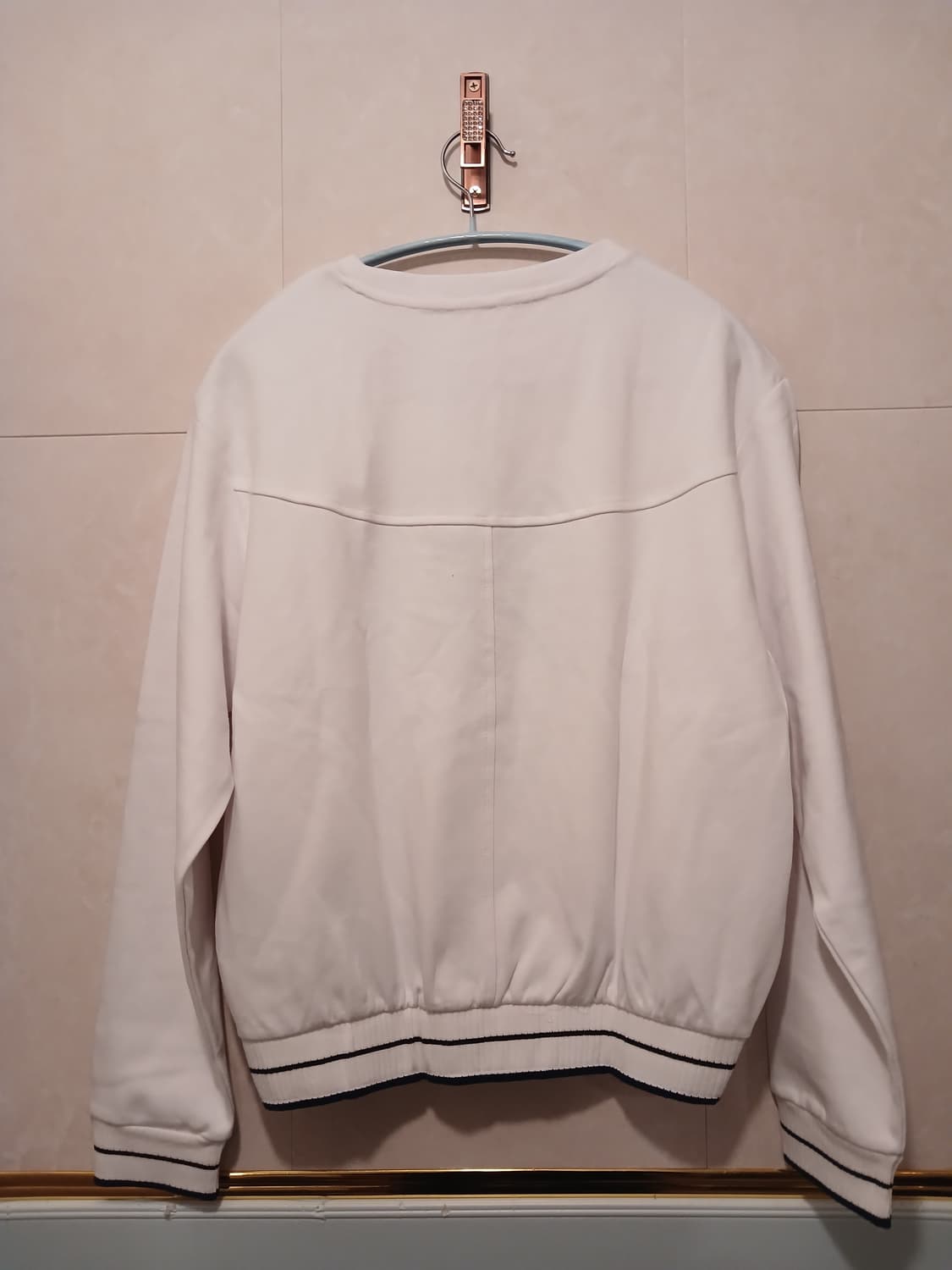 BCBG 정품 여성 긴팔티 85-94-155 상품이미지6