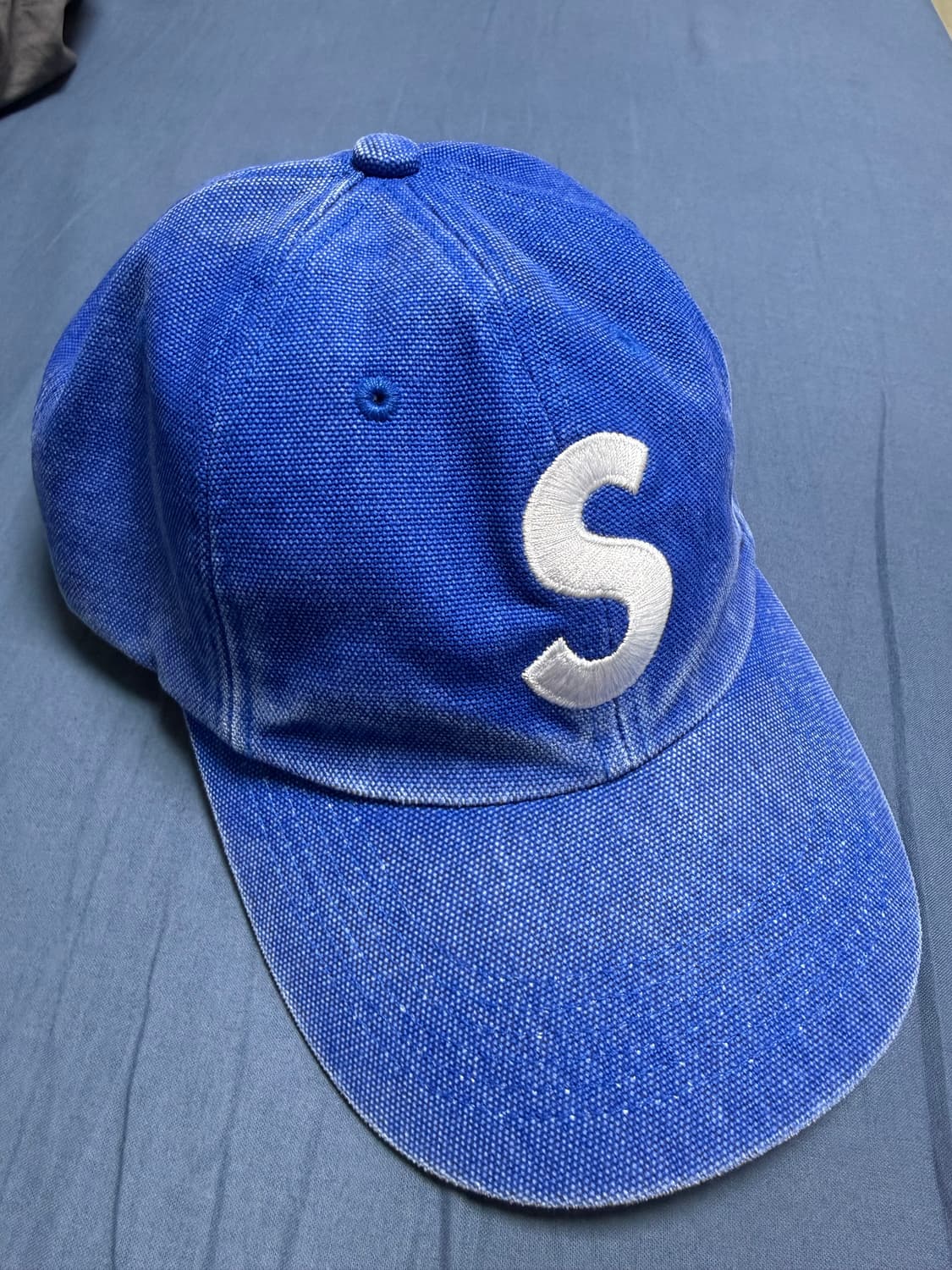 25FW 슈프림 피그먼트 s로고 6-패널 캡 로얄 상품이미지1