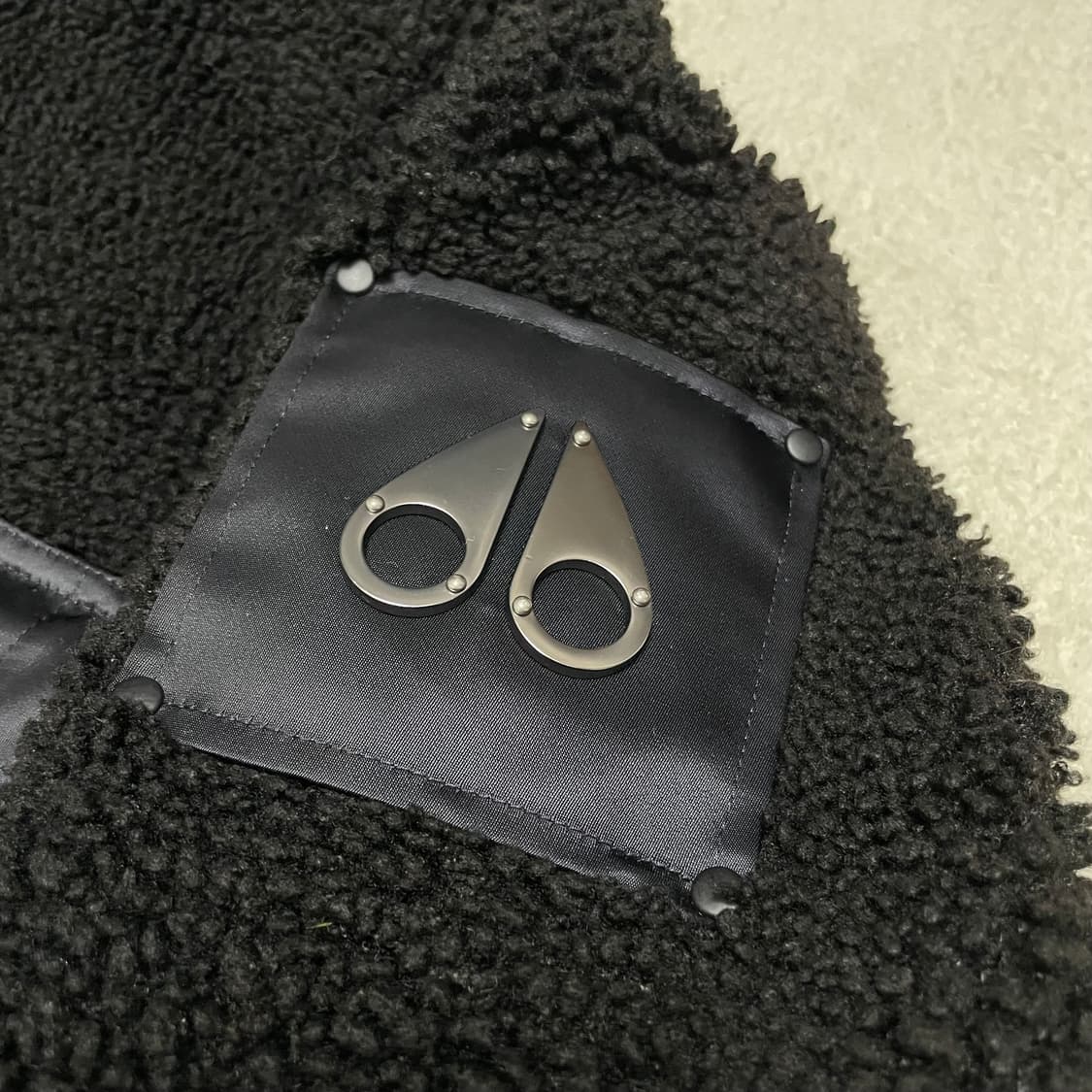 무스너클 정품 후리스 M (100-105) 오케이몰 상품이미지2