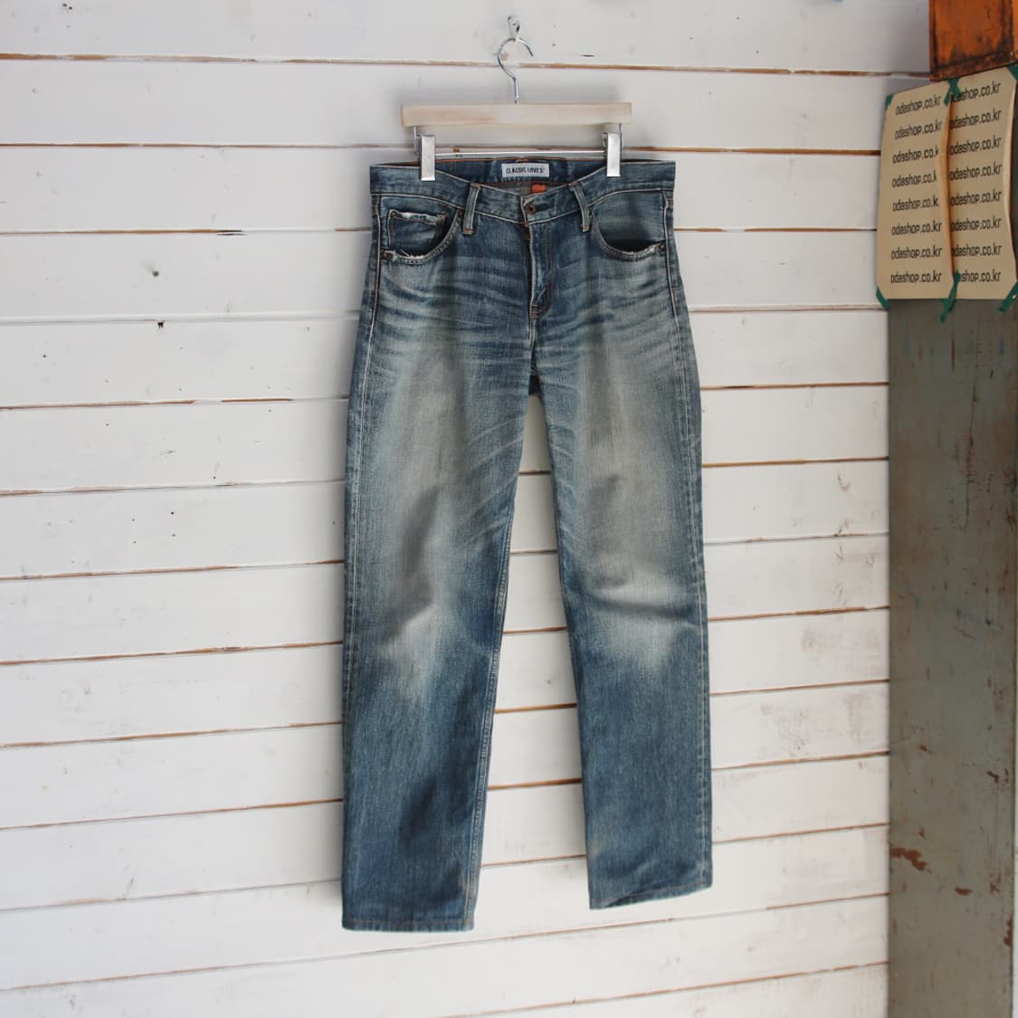 (착용컷) 리바이스 502 (남성용 33) 상품이미지1