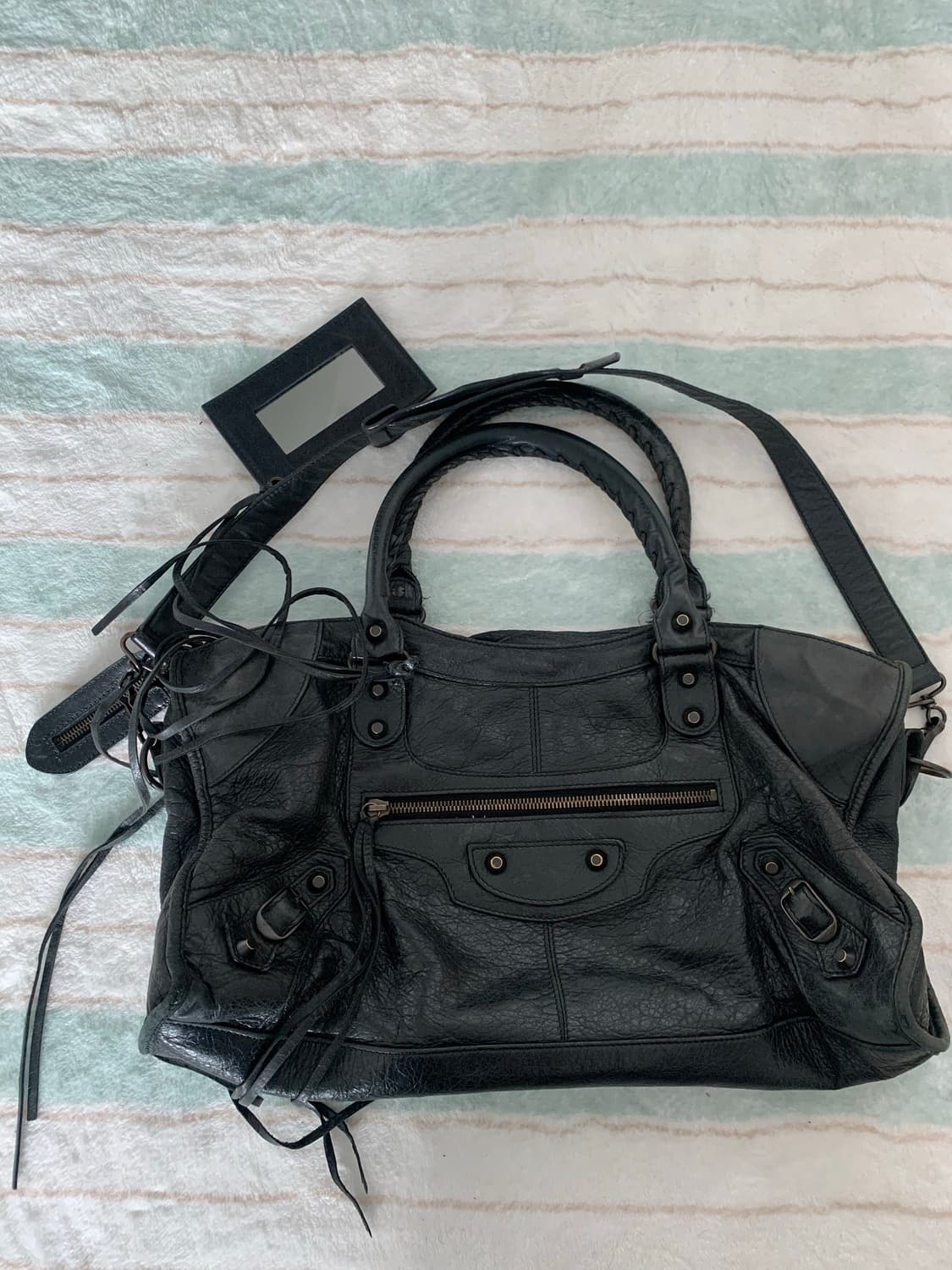 발렌시아가 모터백 라지 블랙 시티백 르시티 정품 상품이미지2