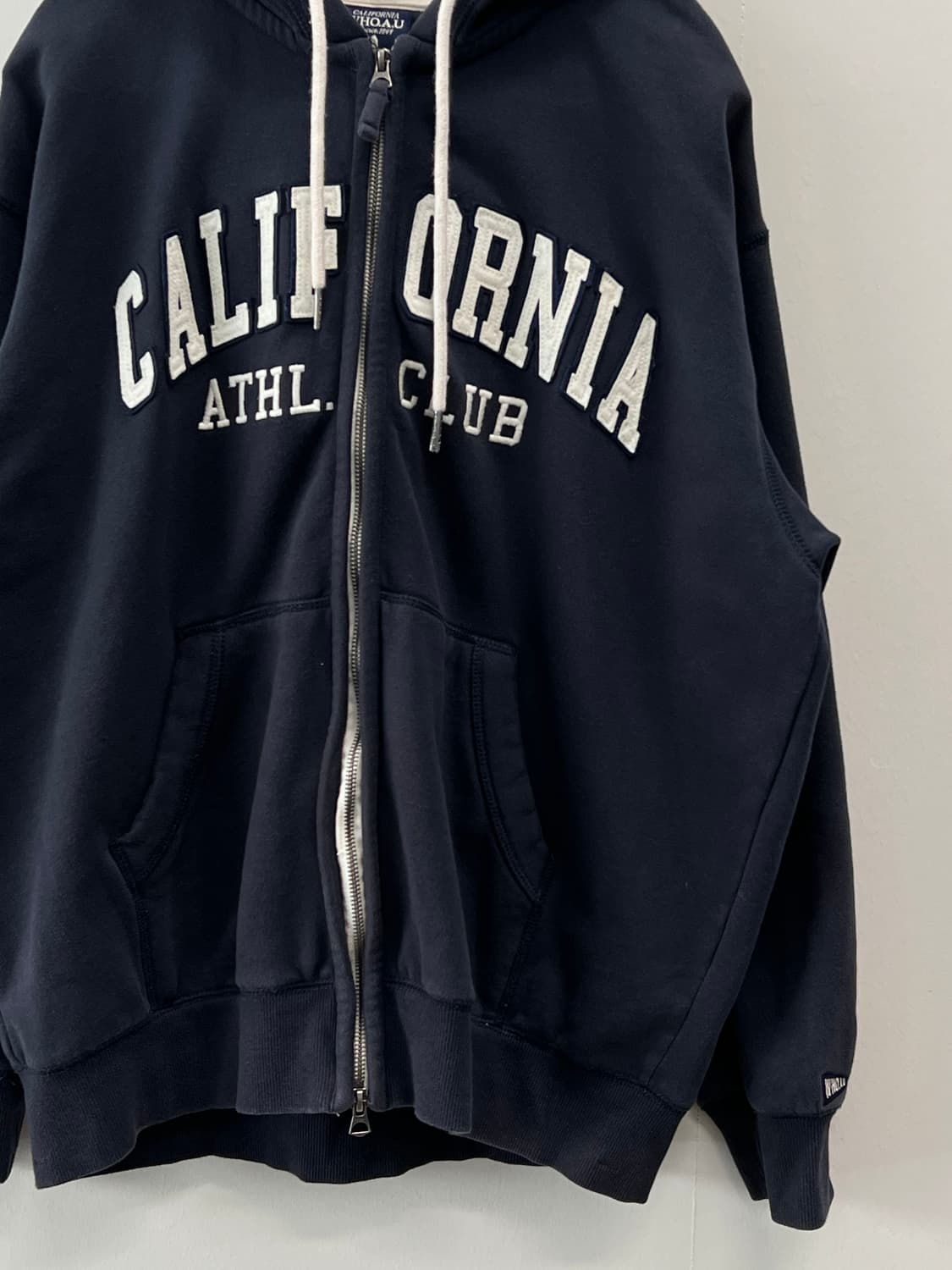 후아유 패치 로고 후드집업 네이비 상품이미지3