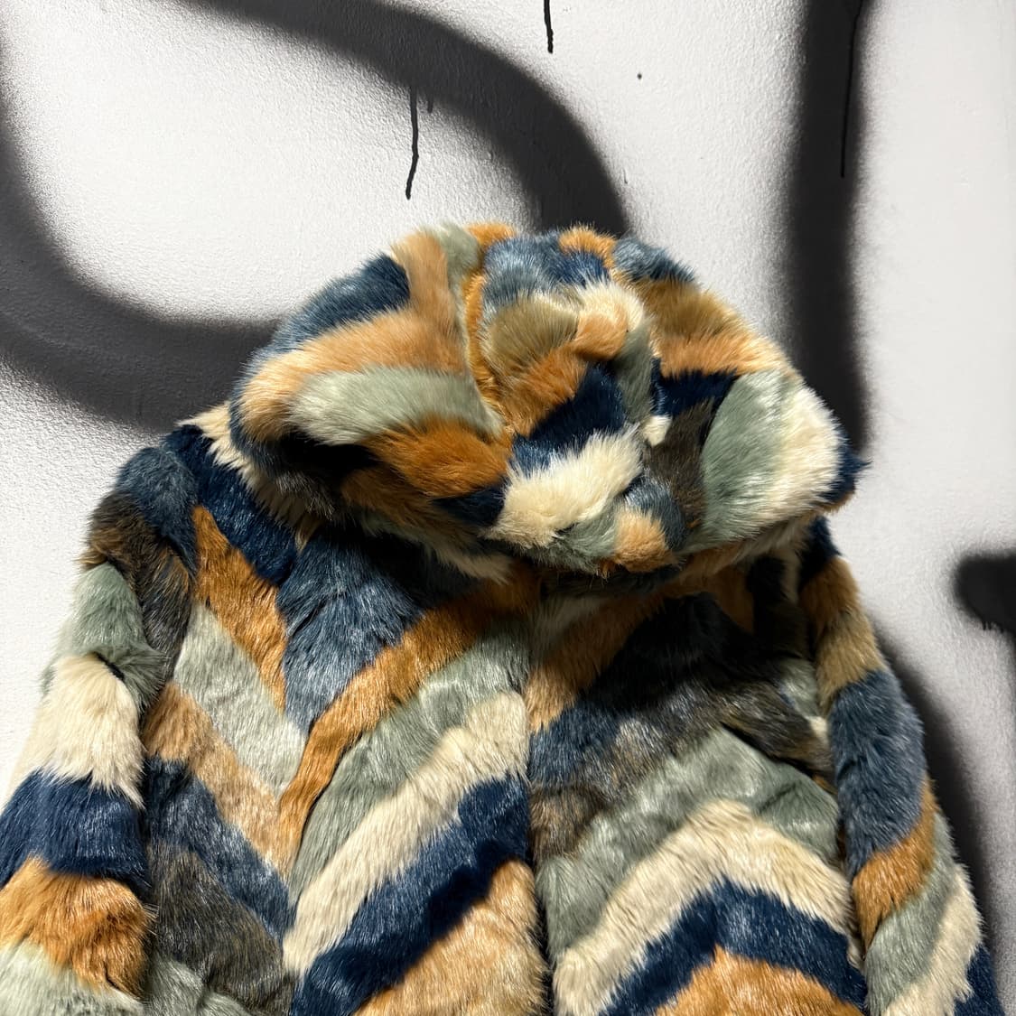 포에버 21 멀티 컬로 칼라 블록 페이크 퍼 후드 자켓 상품이미지4