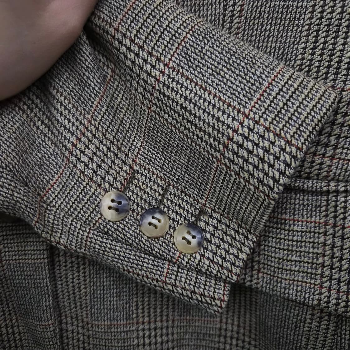 로로피아나 체크 패턴 브라운 자켓 남성 L 상품이미지3