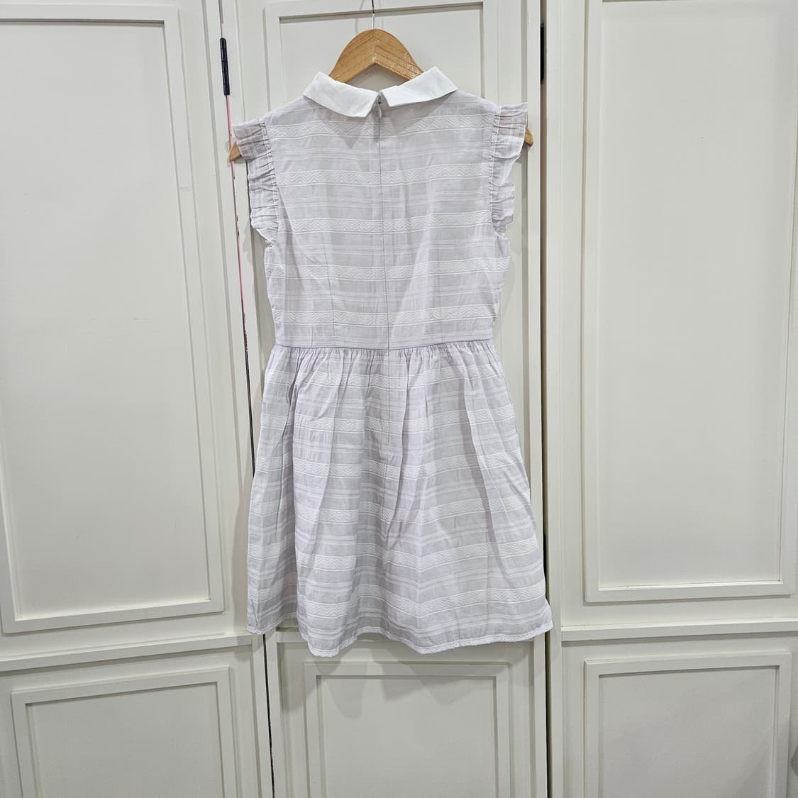 화이트 카라 프릴 원피스 상품이미지5